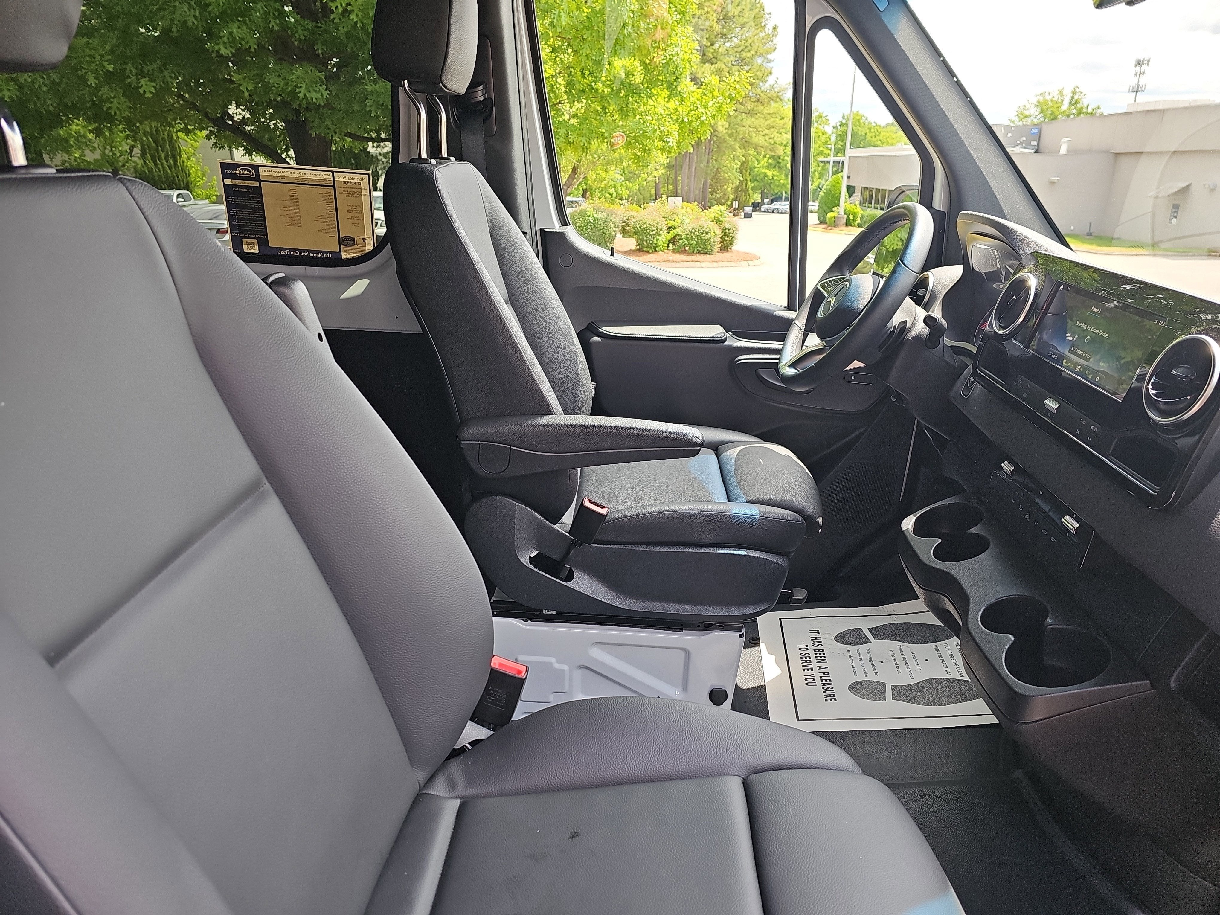 2025 Mercedes-Benz Sprinter 2500 Cargo 144 WB