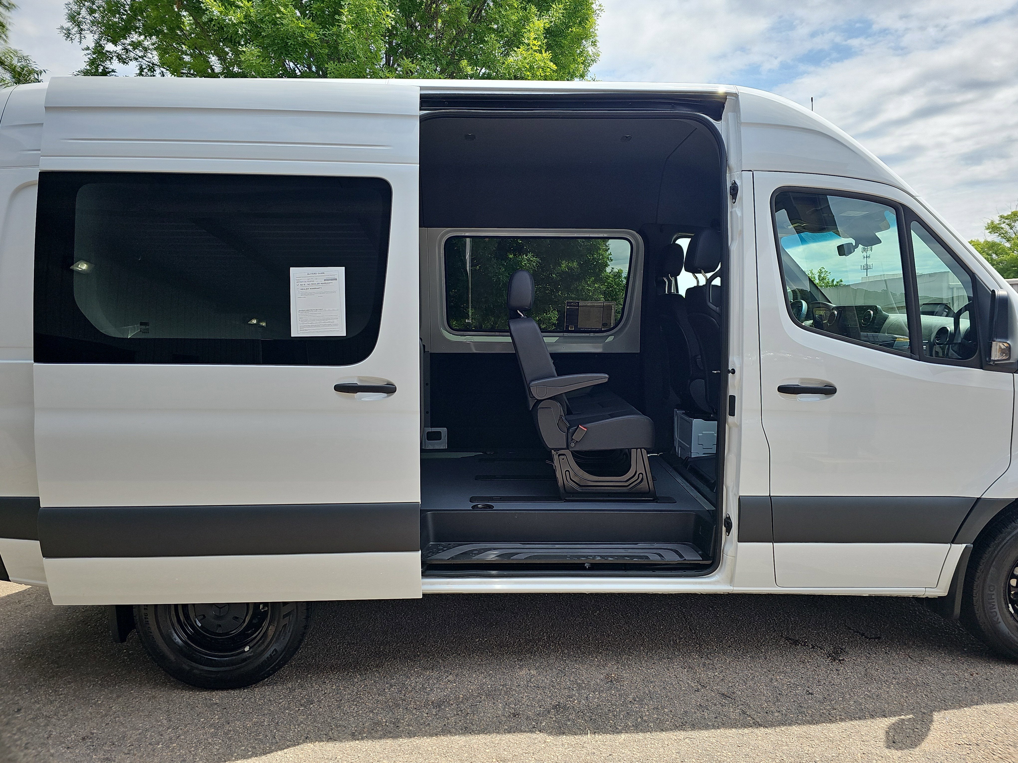 2025 Mercedes-Benz Sprinter 2500 Cargo 144 WB