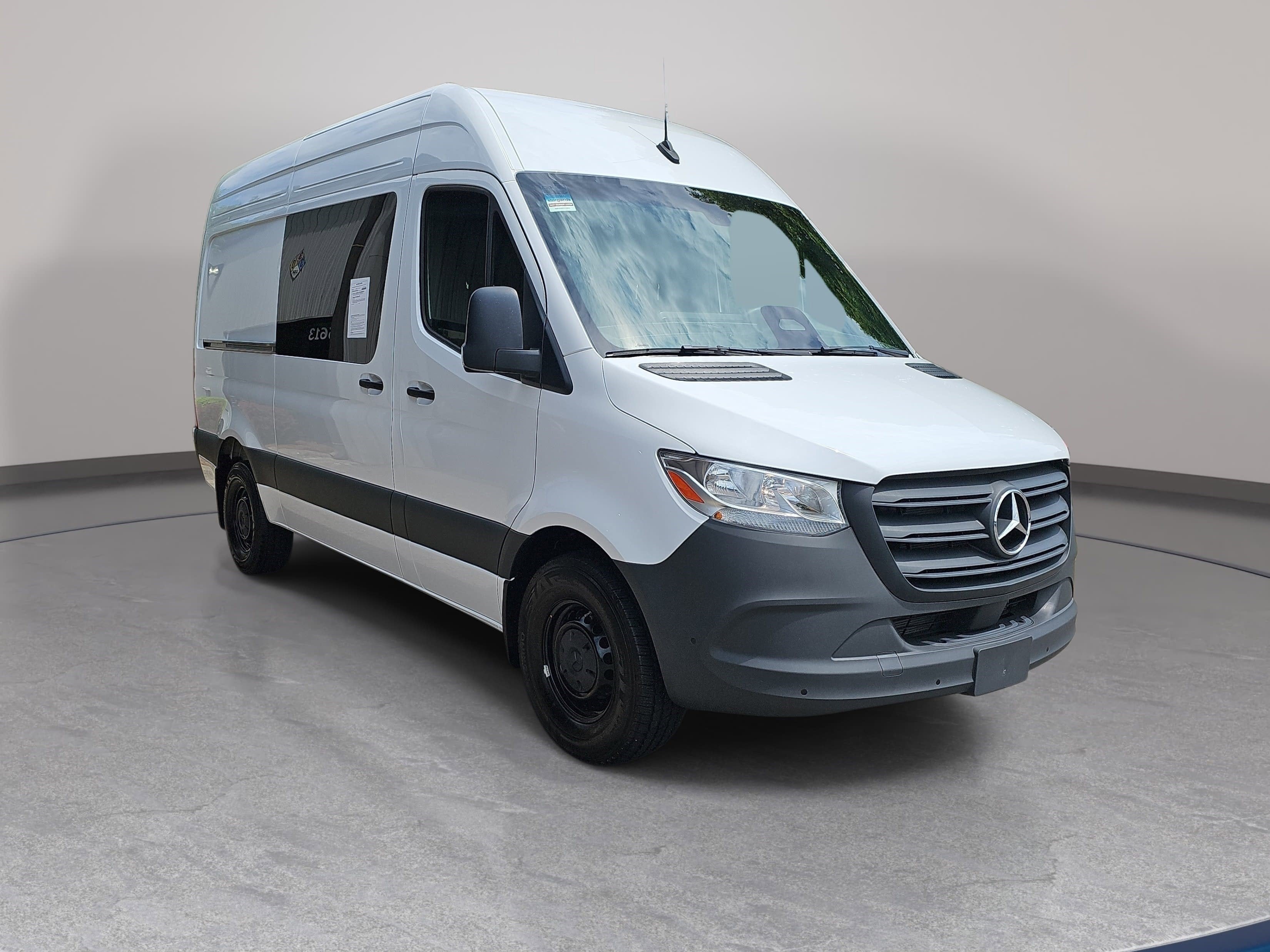2025 Mercedes-Benz Sprinter 2500 Cargo 144 WB