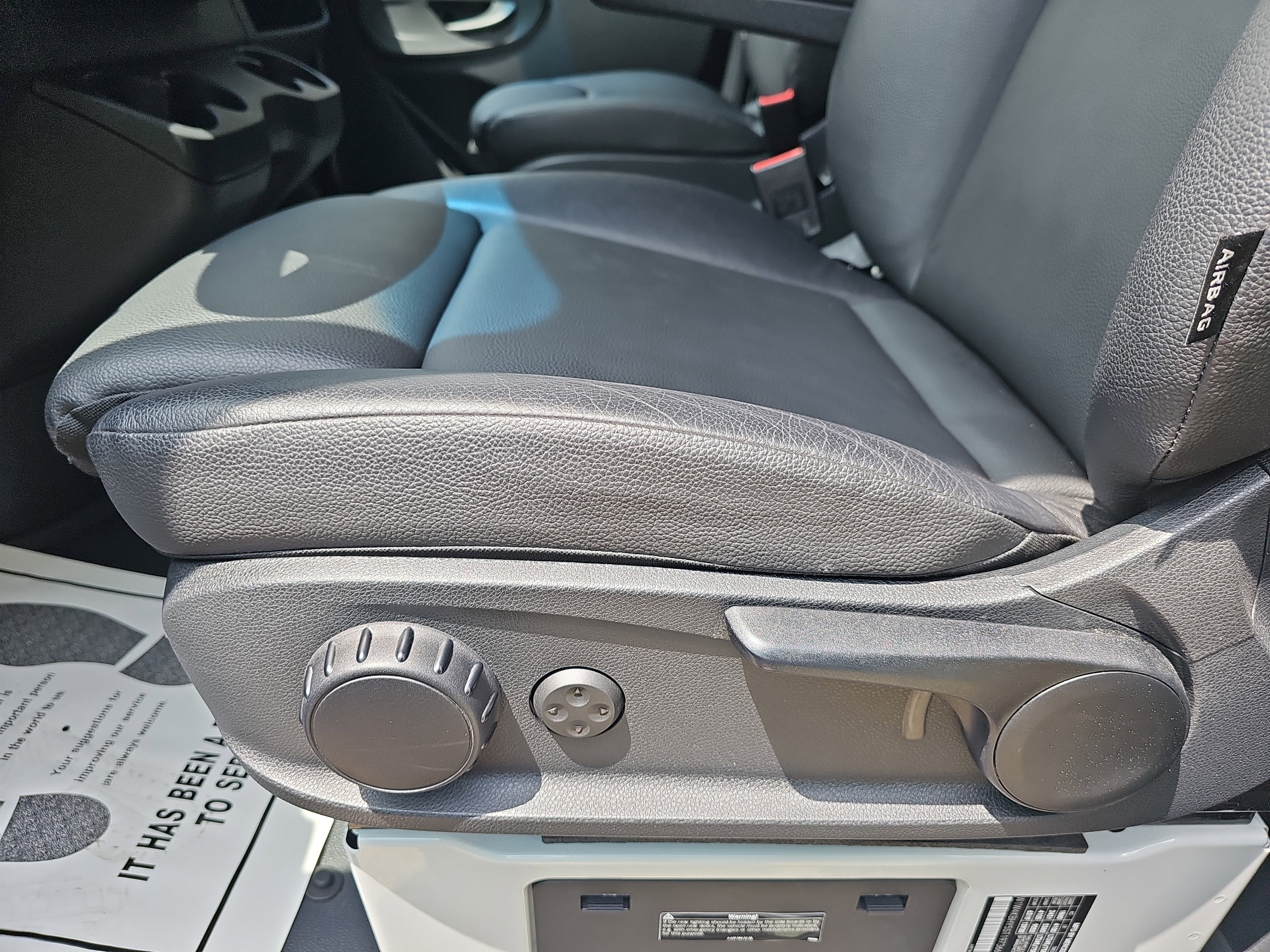 2025 Mercedes-Benz Sprinter 2500 Cargo 144 WB
