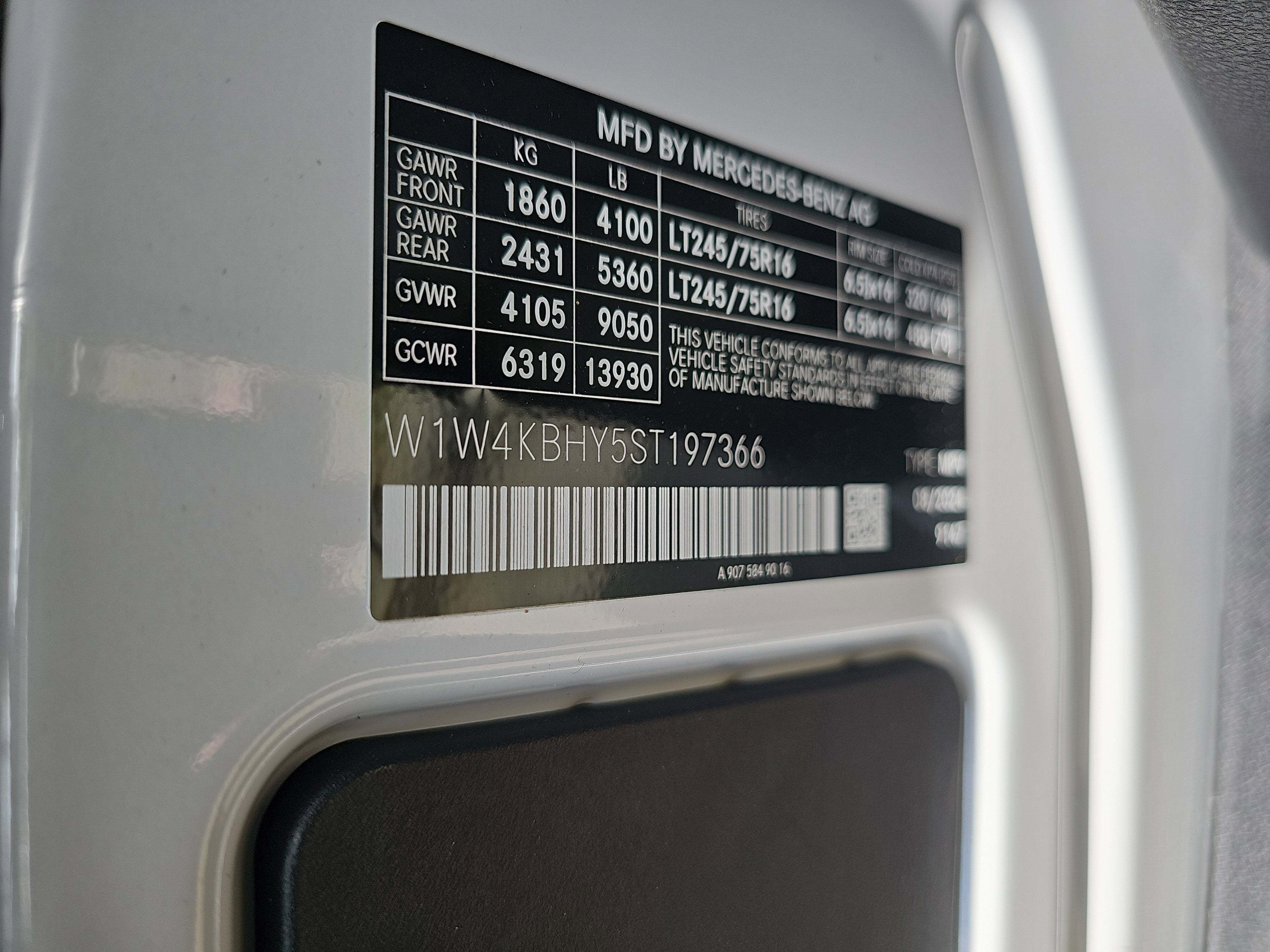 2025 Mercedes-Benz Sprinter 2500 Cargo 144 WB