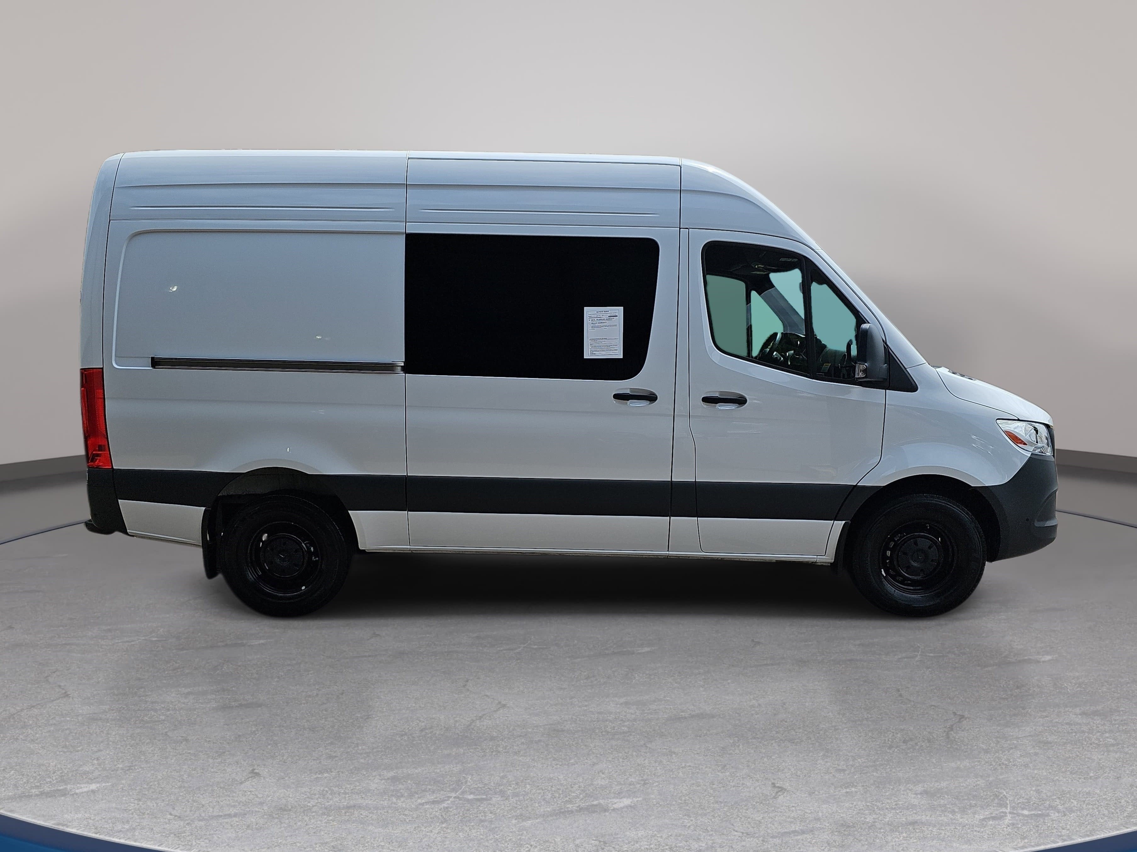 2025 Mercedes-Benz Sprinter 2500 Cargo 144 WB