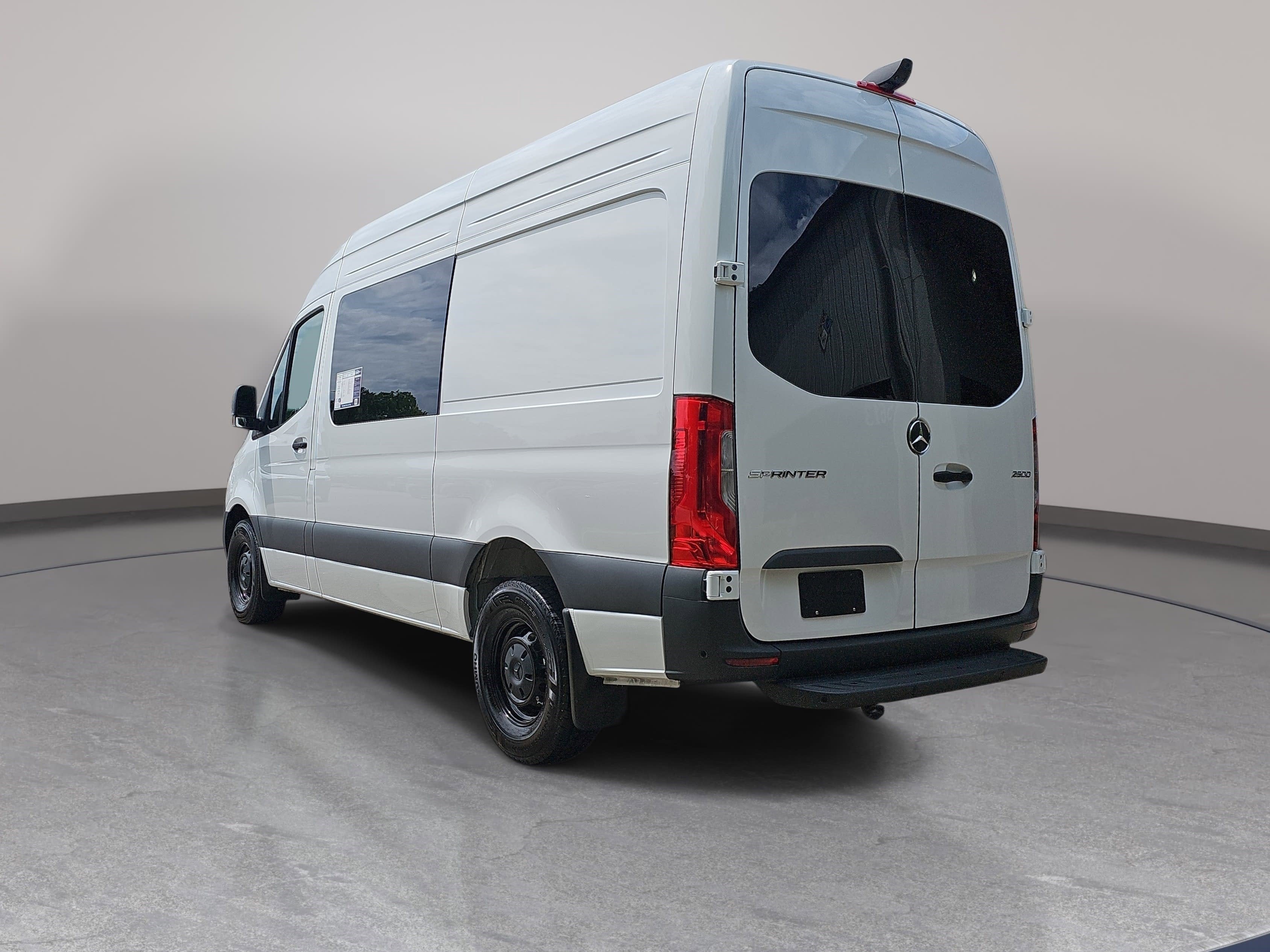 2025 Mercedes-Benz Sprinter 2500 Cargo 144 WB