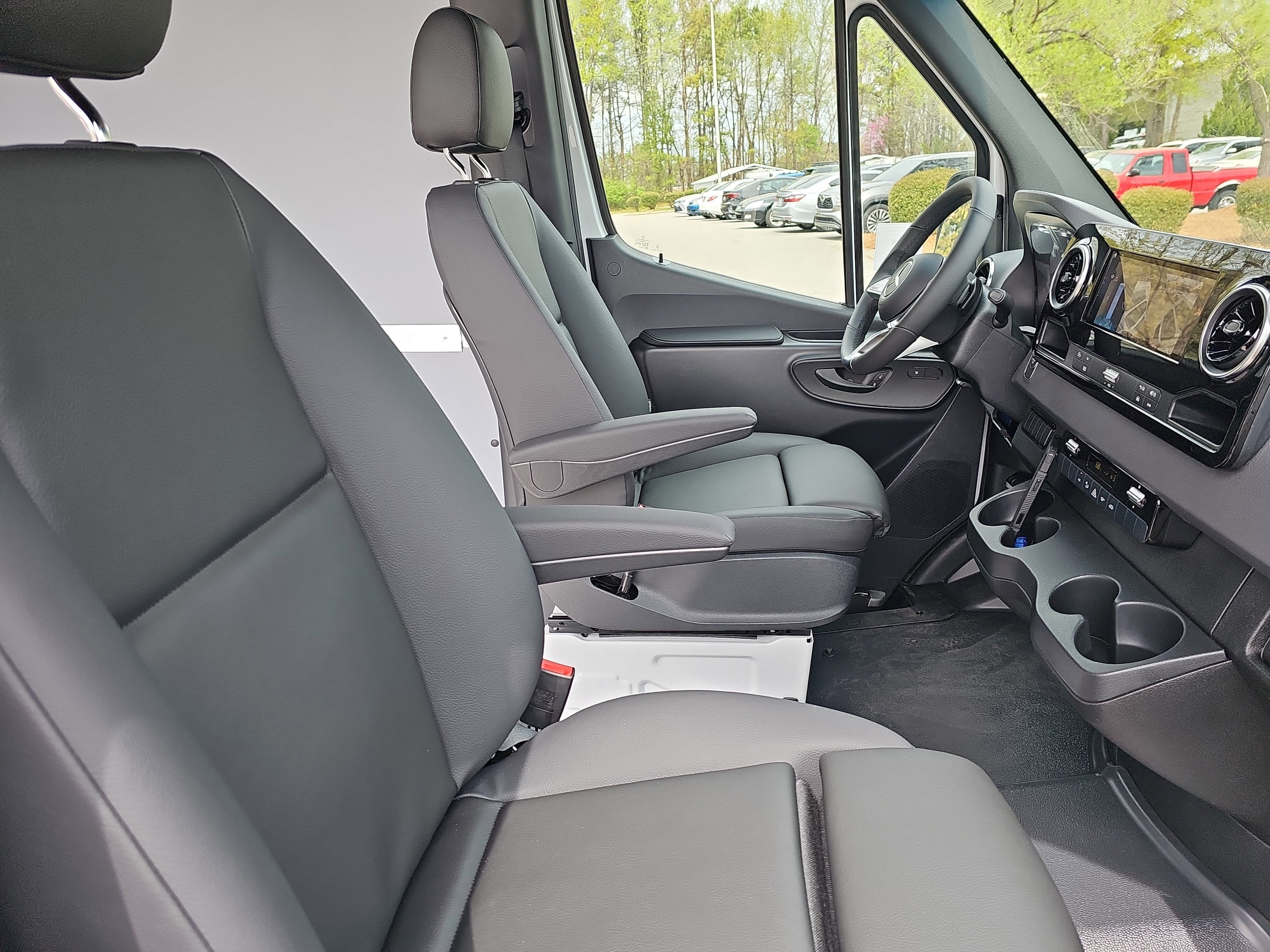 2026 Mercedes-Benz Sprinter Cargo Van Cargo 170 WB