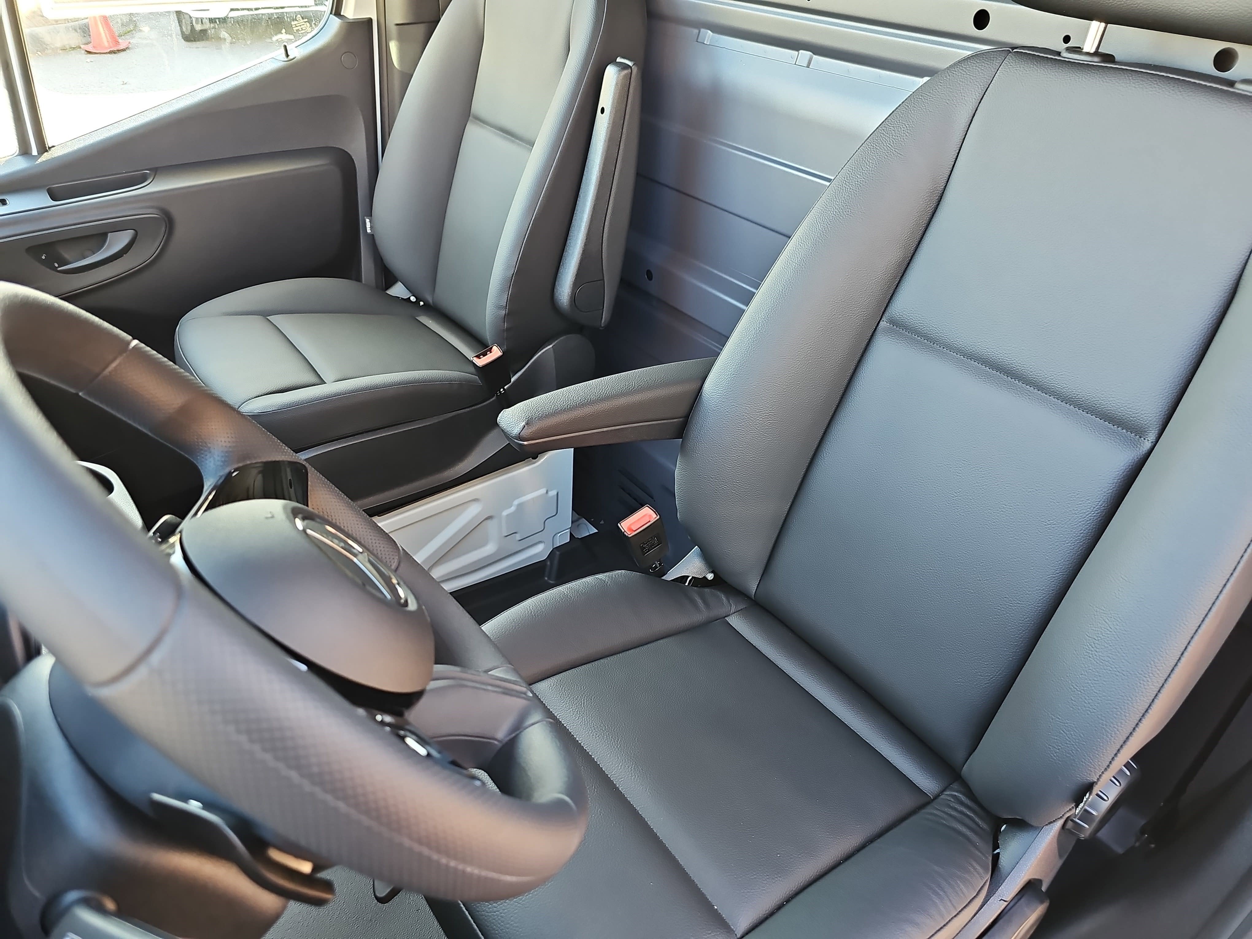 2025 Mercedes-Benz Sprinter Cargo Van Cargo 144 WB