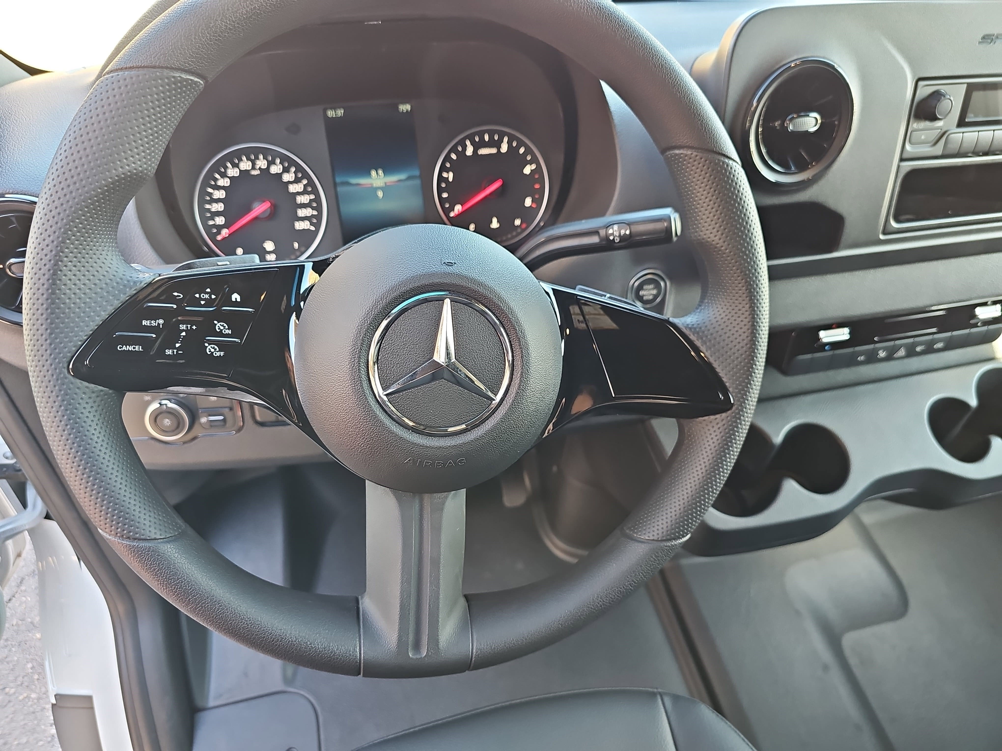 2025 Mercedes-Benz Sprinter Cargo Van Cargo 144 WB