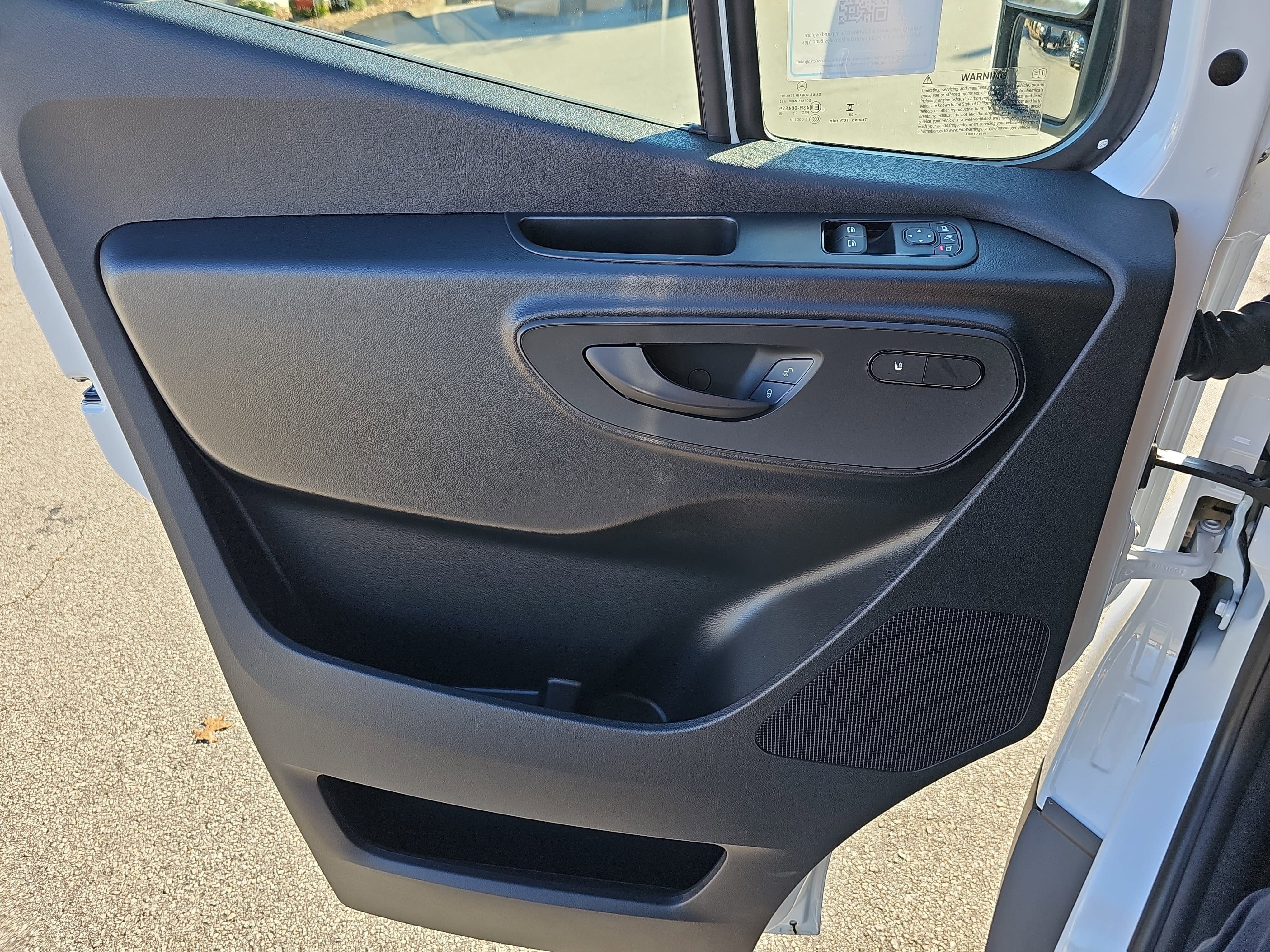 2025 Mercedes-Benz Sprinter Cargo Van Cargo 144 WB