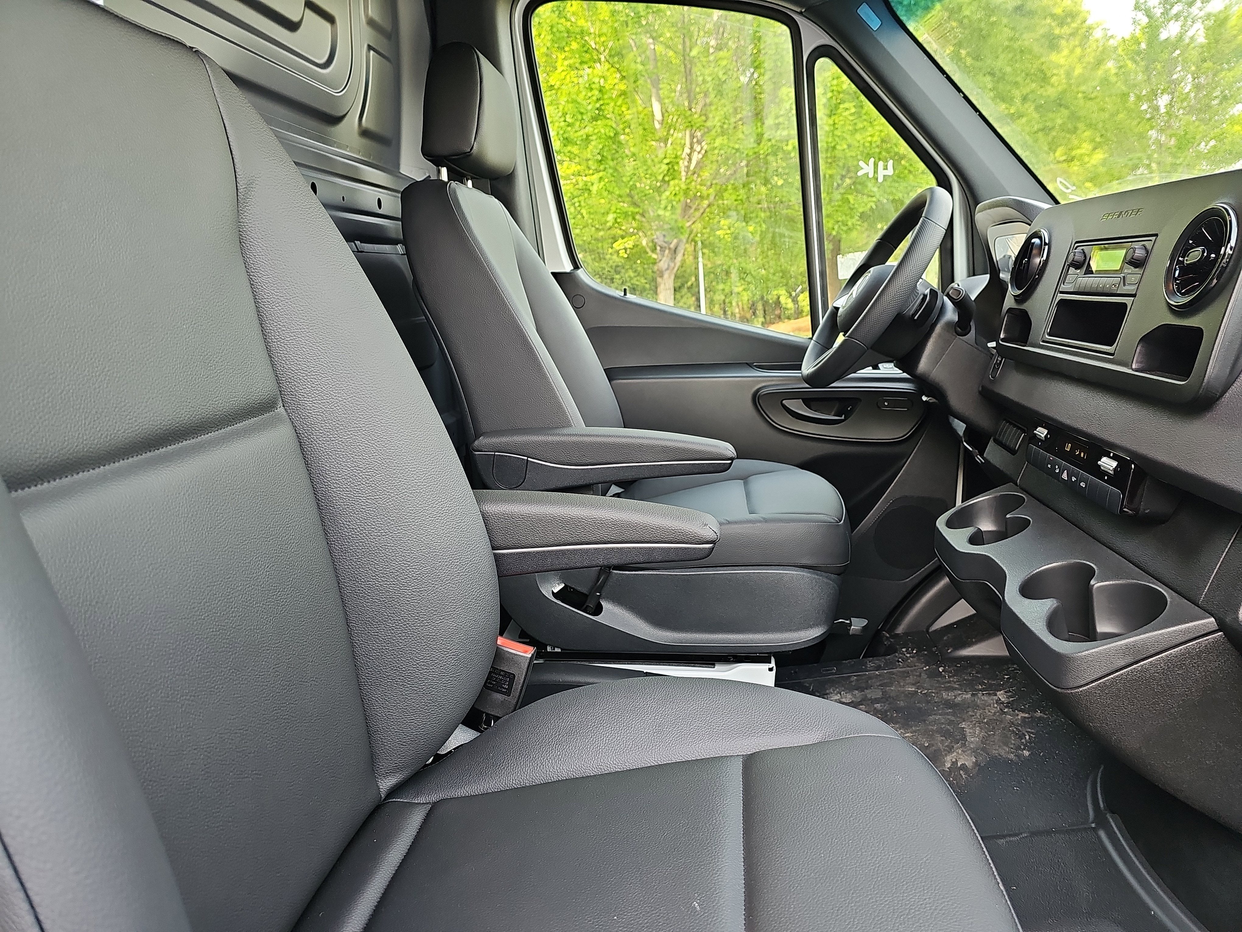2025 Mercedes-Benz Sprinter Cargo Van Cargo 144 WB
