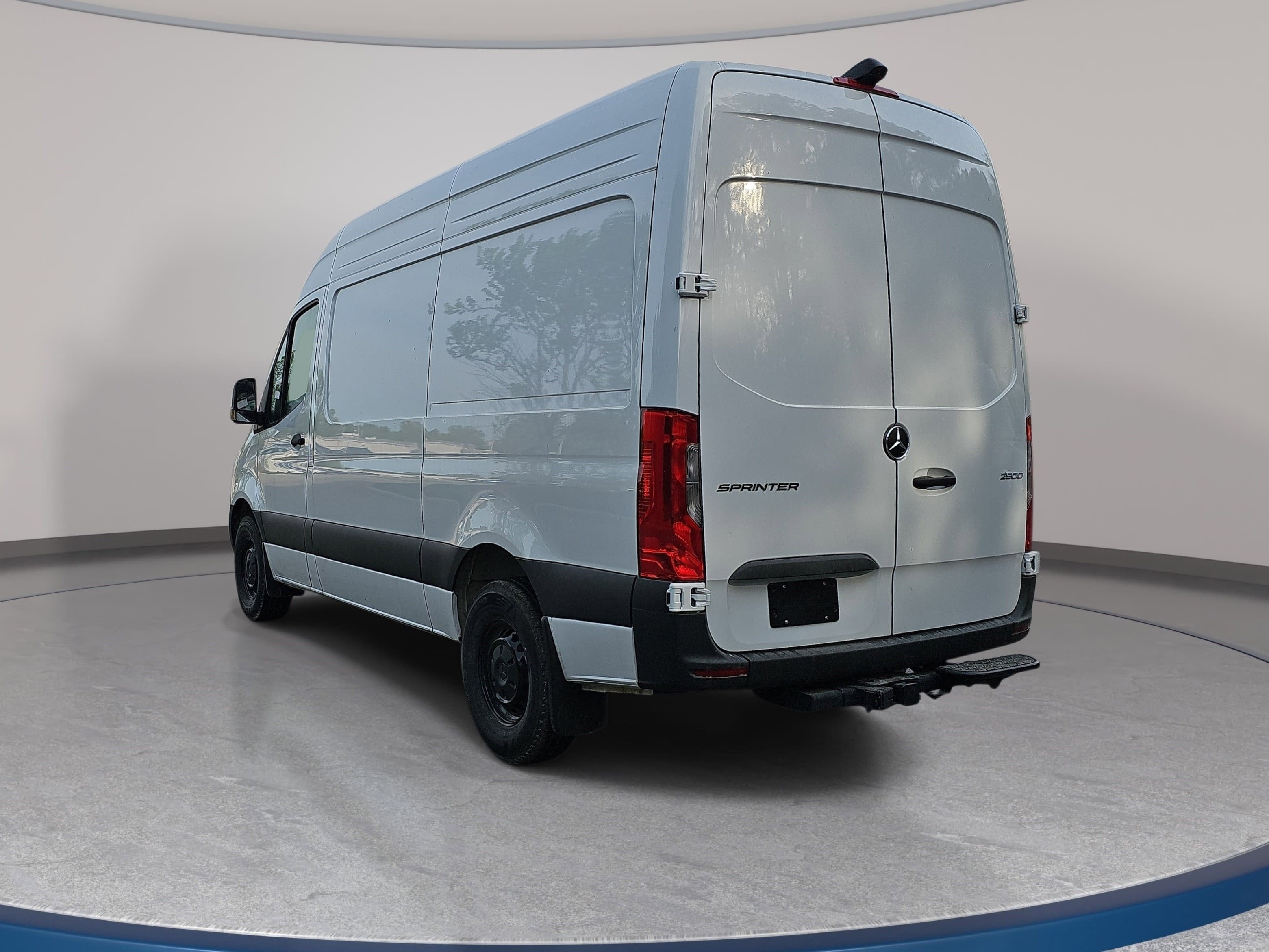 2025 Mercedes-Benz Sprinter Cargo Van Cargo 144 WB