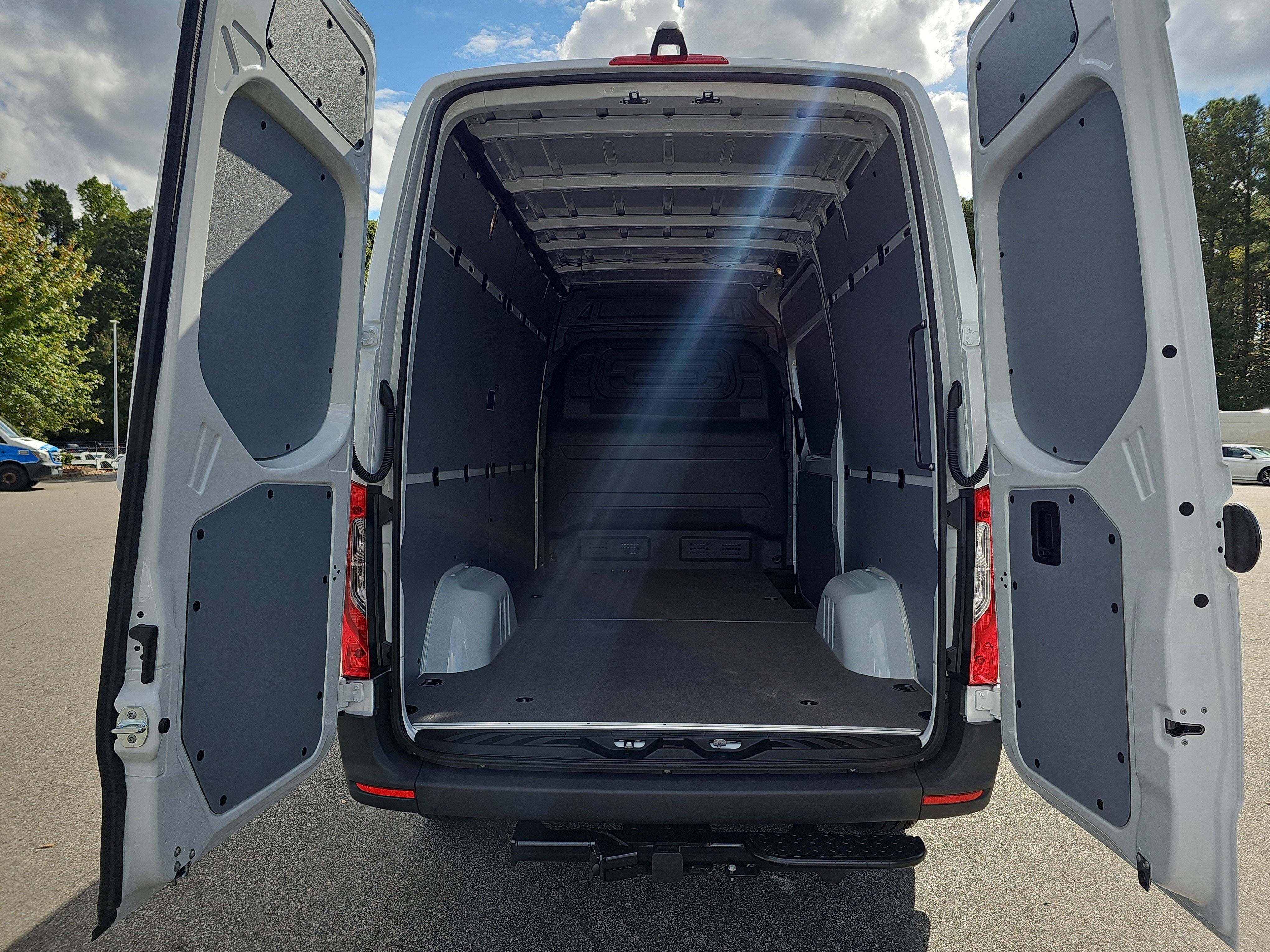 2026 Mercedes-Benz Sprinter Cargo Van Cargo 144 WB