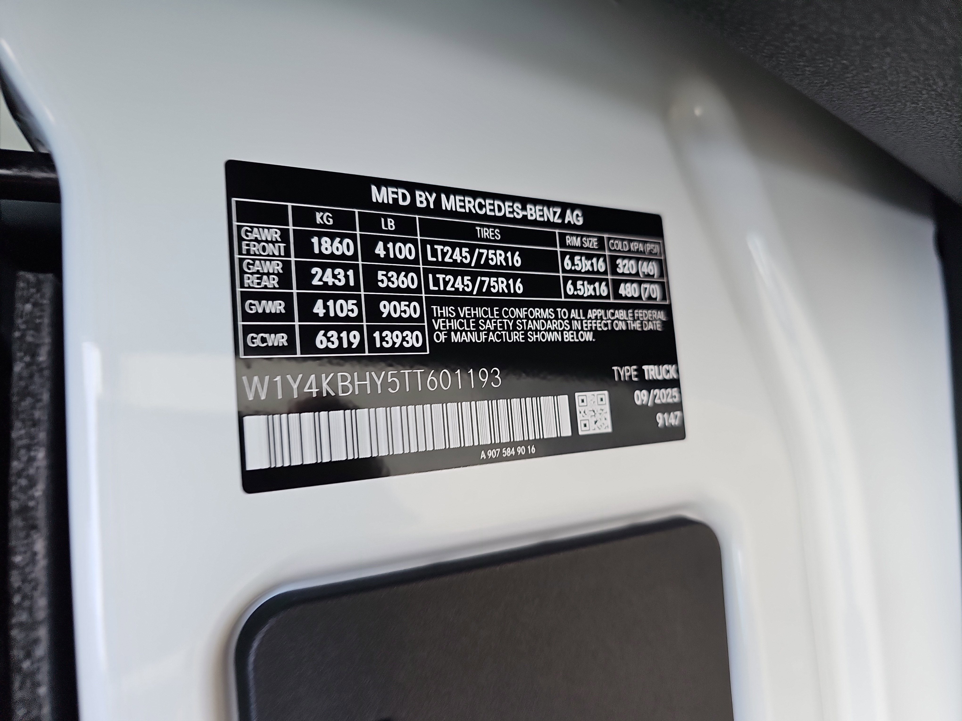 2026 Mercedes-Benz Sprinter Cargo Van Cargo 144 WB