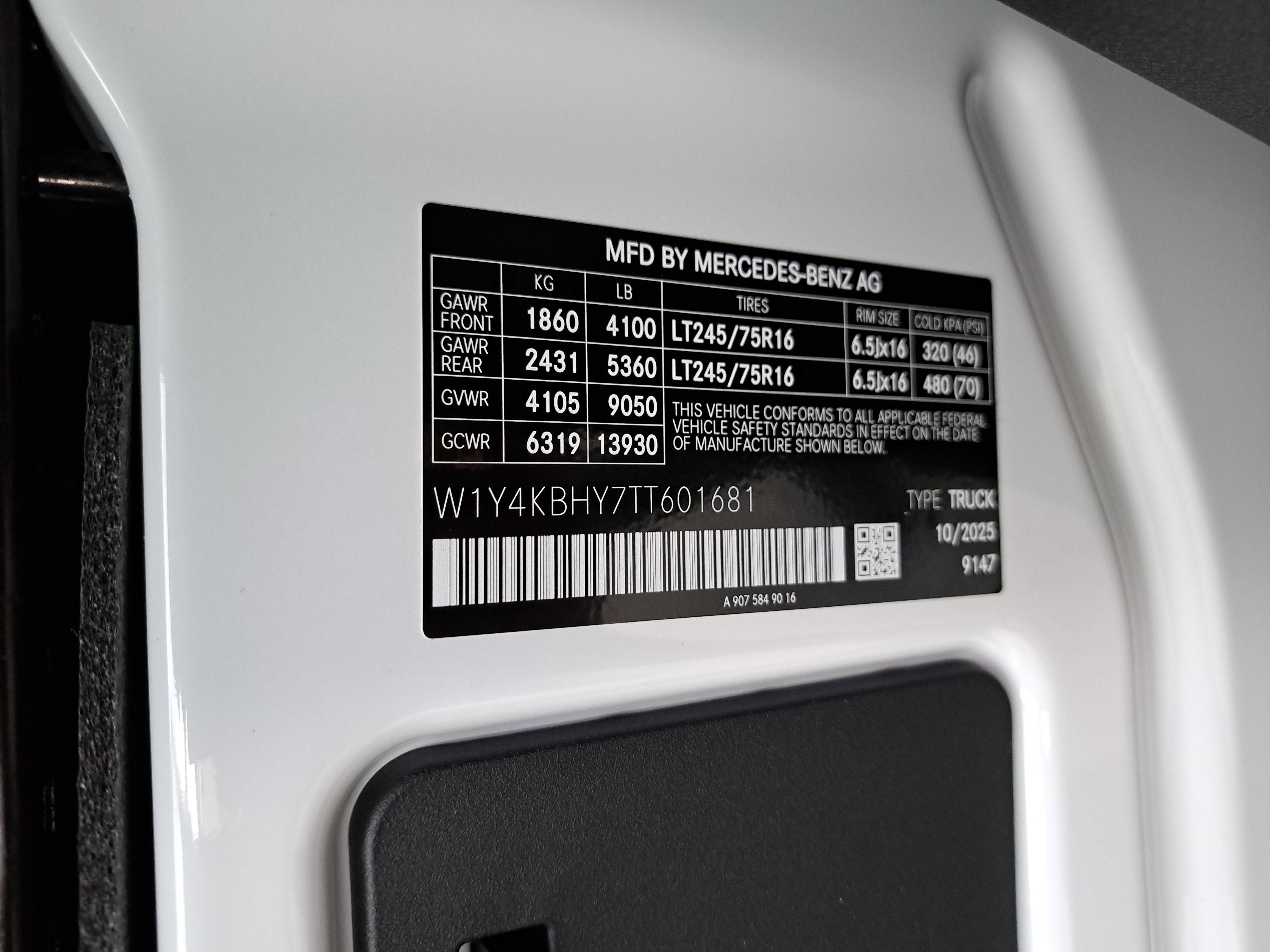 2026 Mercedes-Benz Sprinter Cargo Van Cargo 144 WB