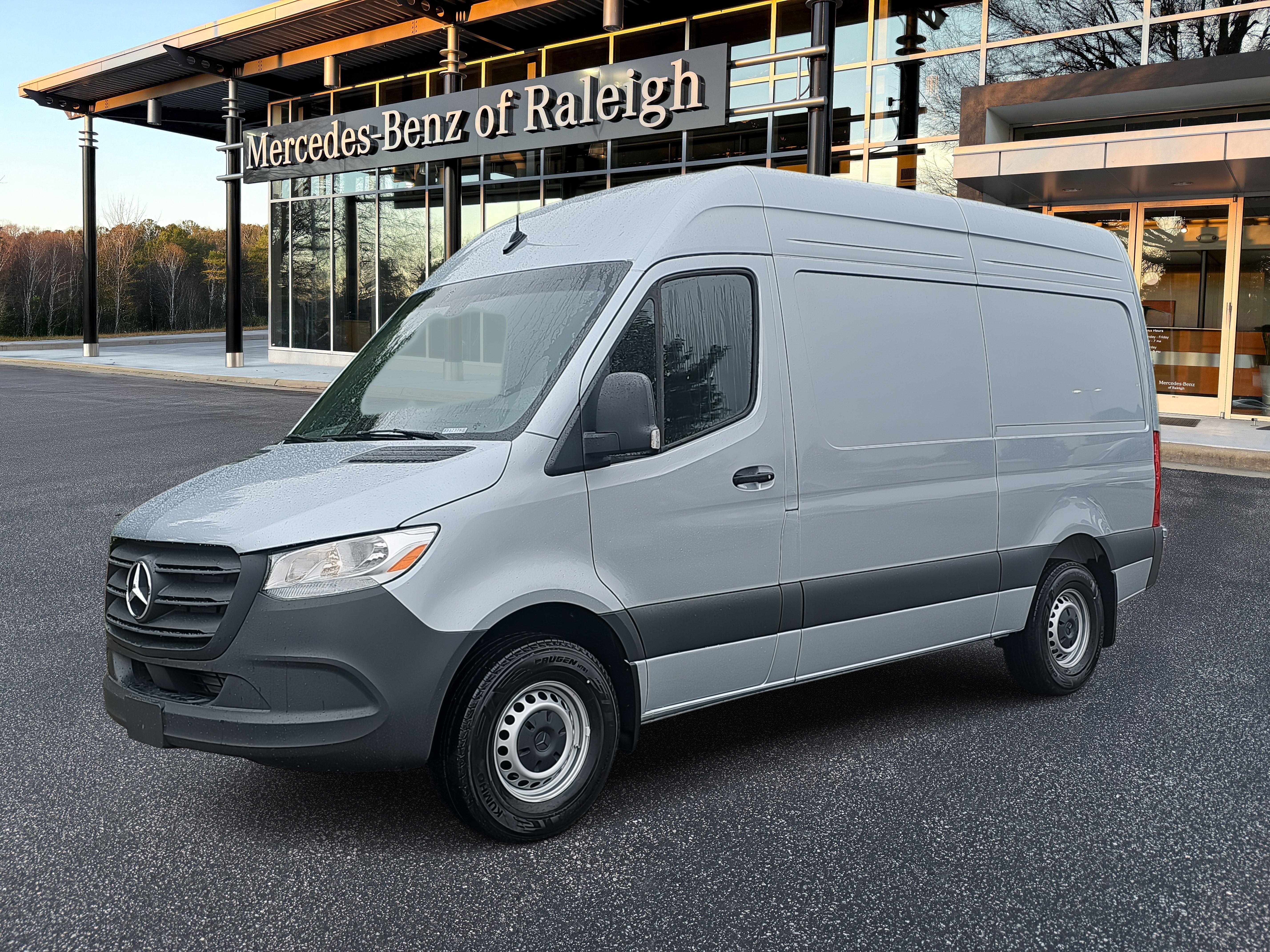 2025 Mercedes-Benz Sprinter Cargo Van Cargo 144 WB