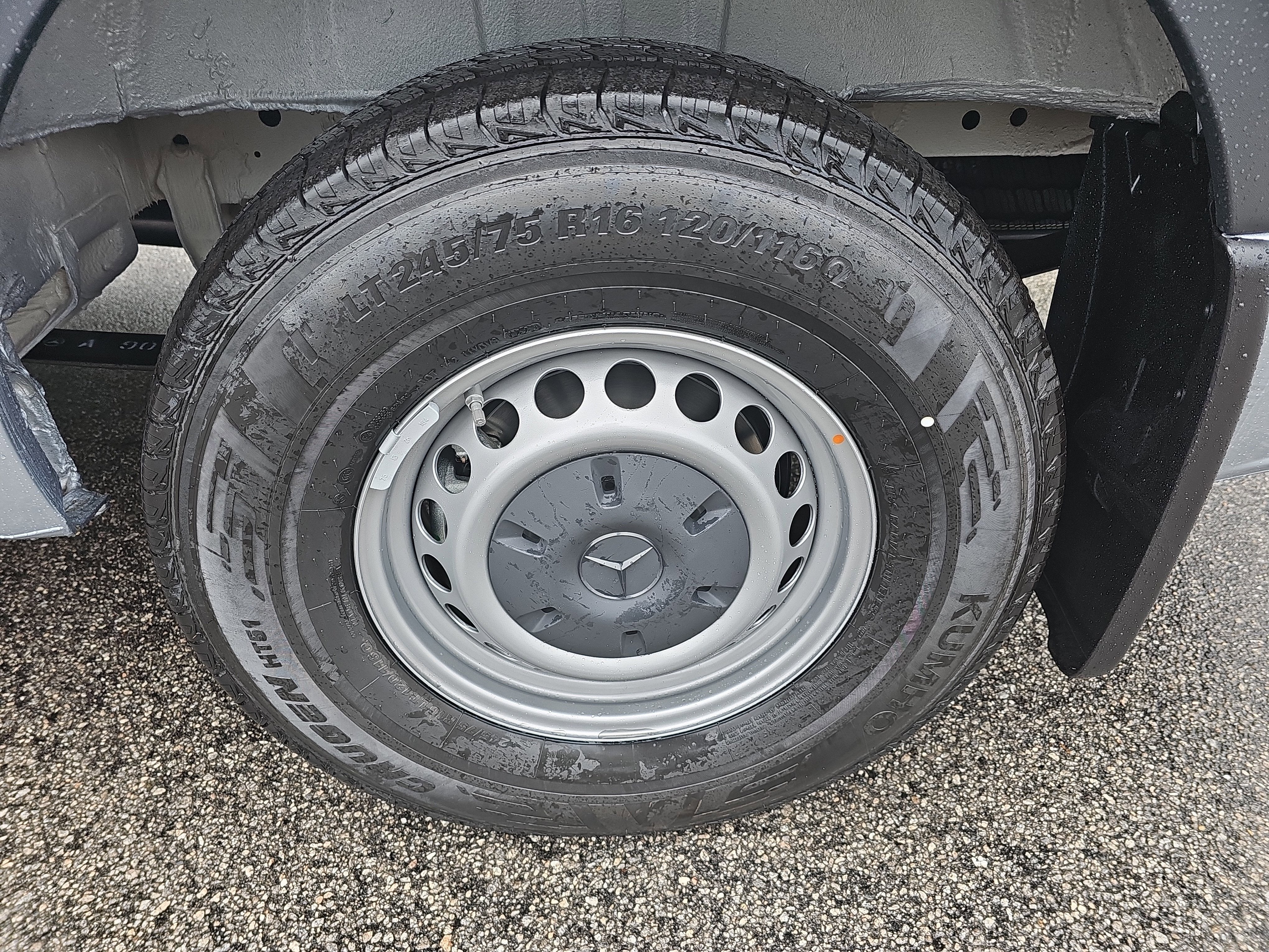 2025 Mercedes-Benz Sprinter Cargo Van Cargo 144 WB