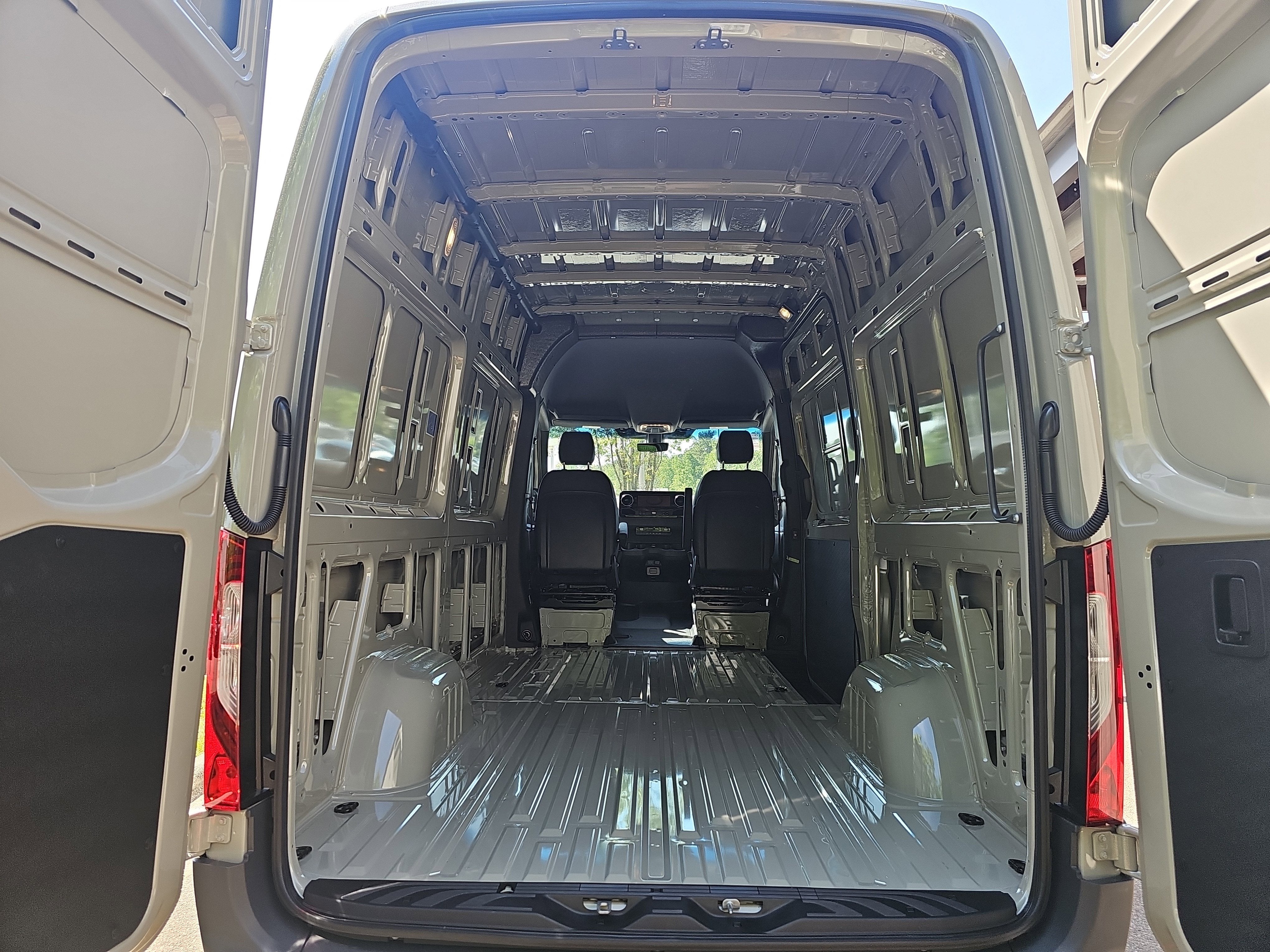 2026 Mercedes-Benz Sprinter Cargo Van Cargo 144 WB