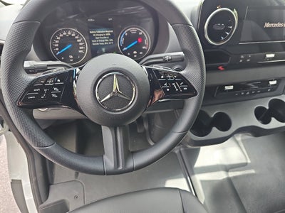 2025 Mercedes-Benz eSprinter Cargo Van Cargo 144 WB
