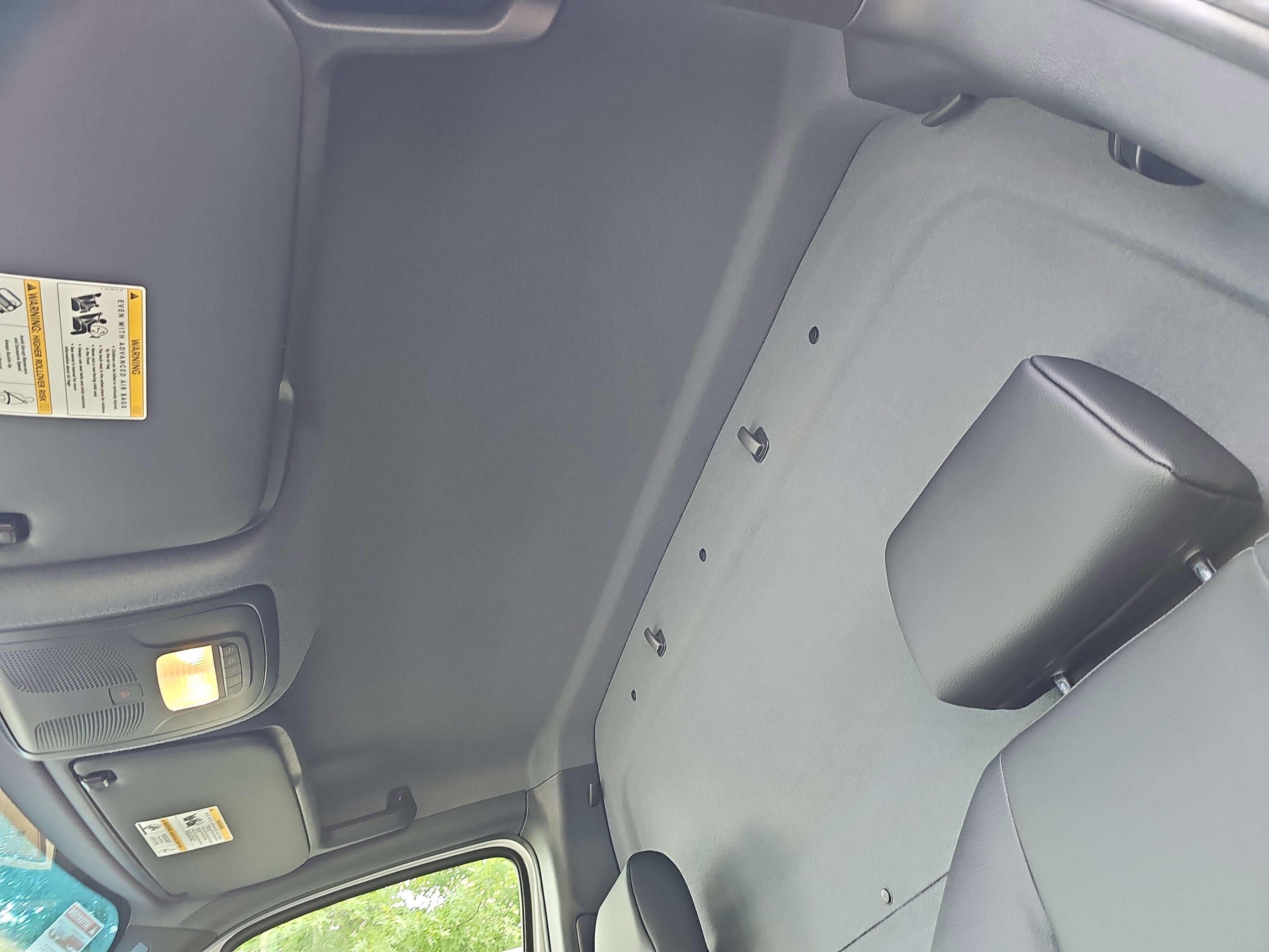 2025 Mercedes-Benz eSprinter Cargo Van Cargo 144 WB