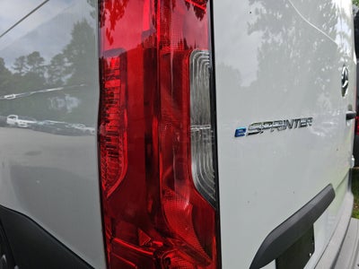 2025 Mercedes-Benz eSprinter Cargo Van Cargo 144 WB