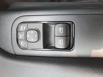 2024 Mercedes-Benz eSprinter Cargo Van Cargo 170 WB