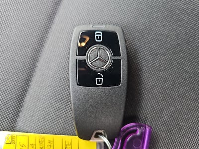 2024 Mercedes-Benz eSprinter Cargo Van Cargo 170 WB