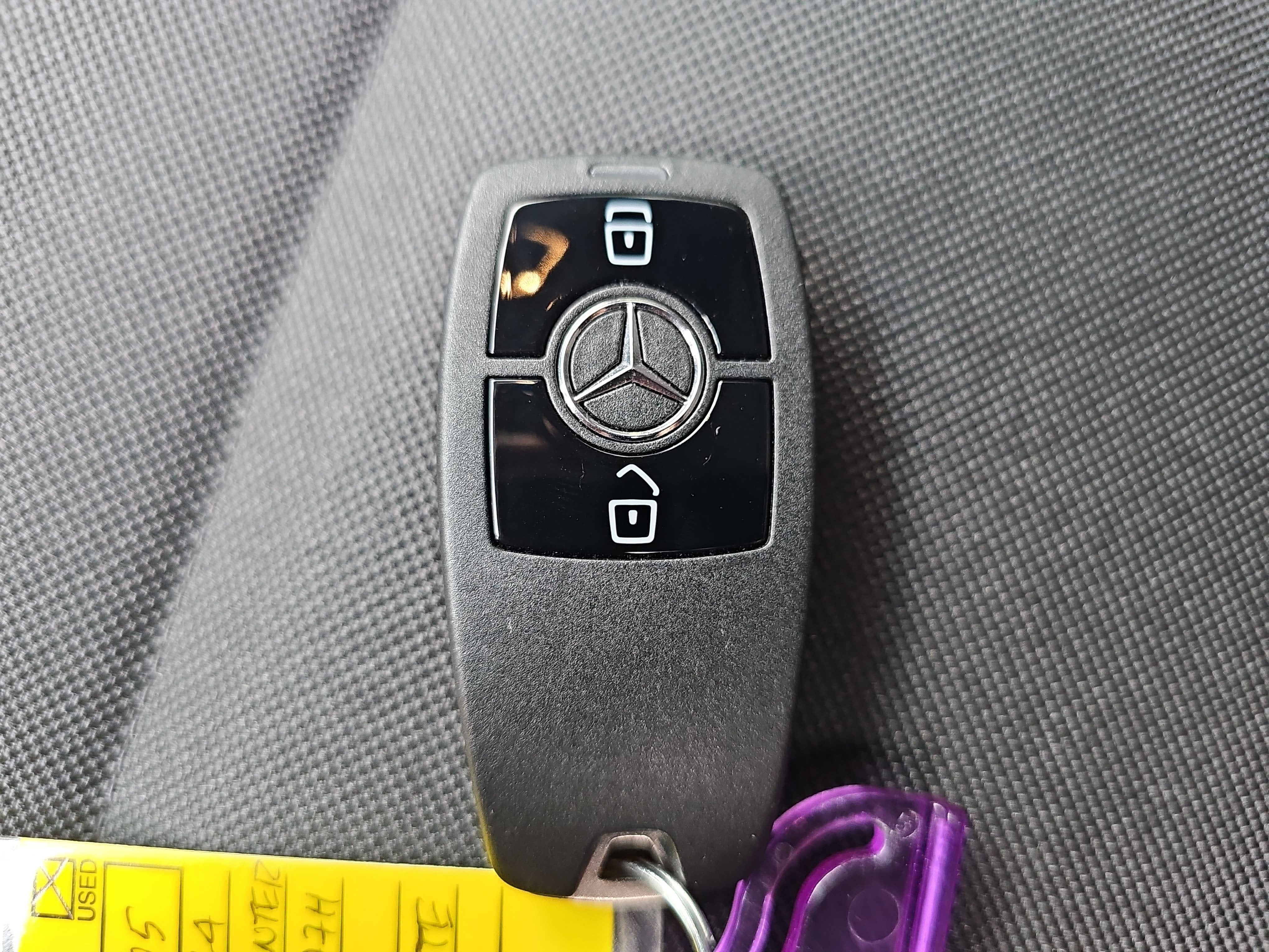 2024 Mercedes-Benz eSprinter Cargo Van Cargo 170 WB