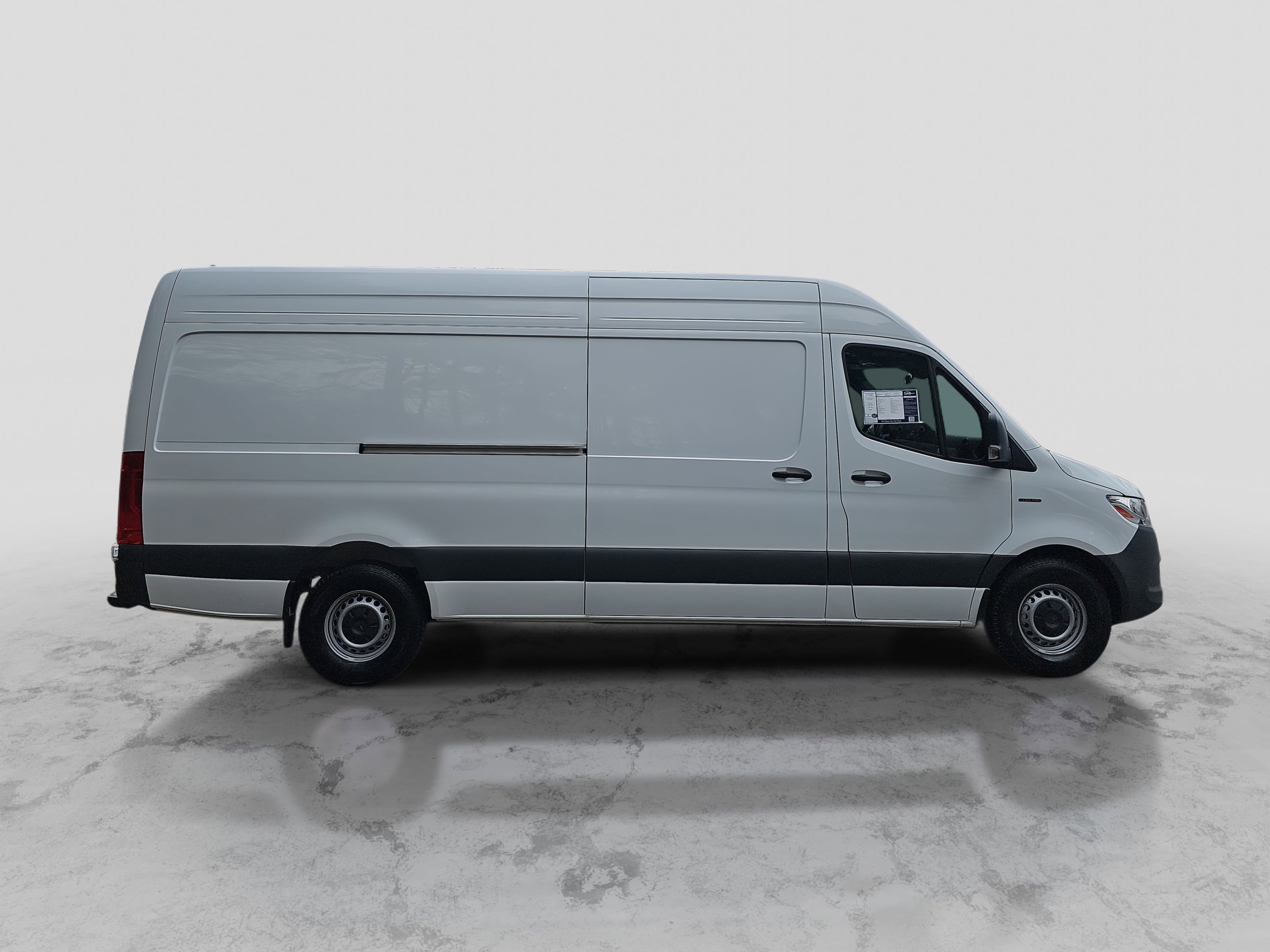 2024 Mercedes-Benz eSprinter Cargo Van Cargo 170 WB