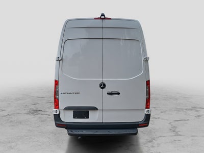 2024 Mercedes-Benz eSprinter Cargo Van Cargo 170 WB