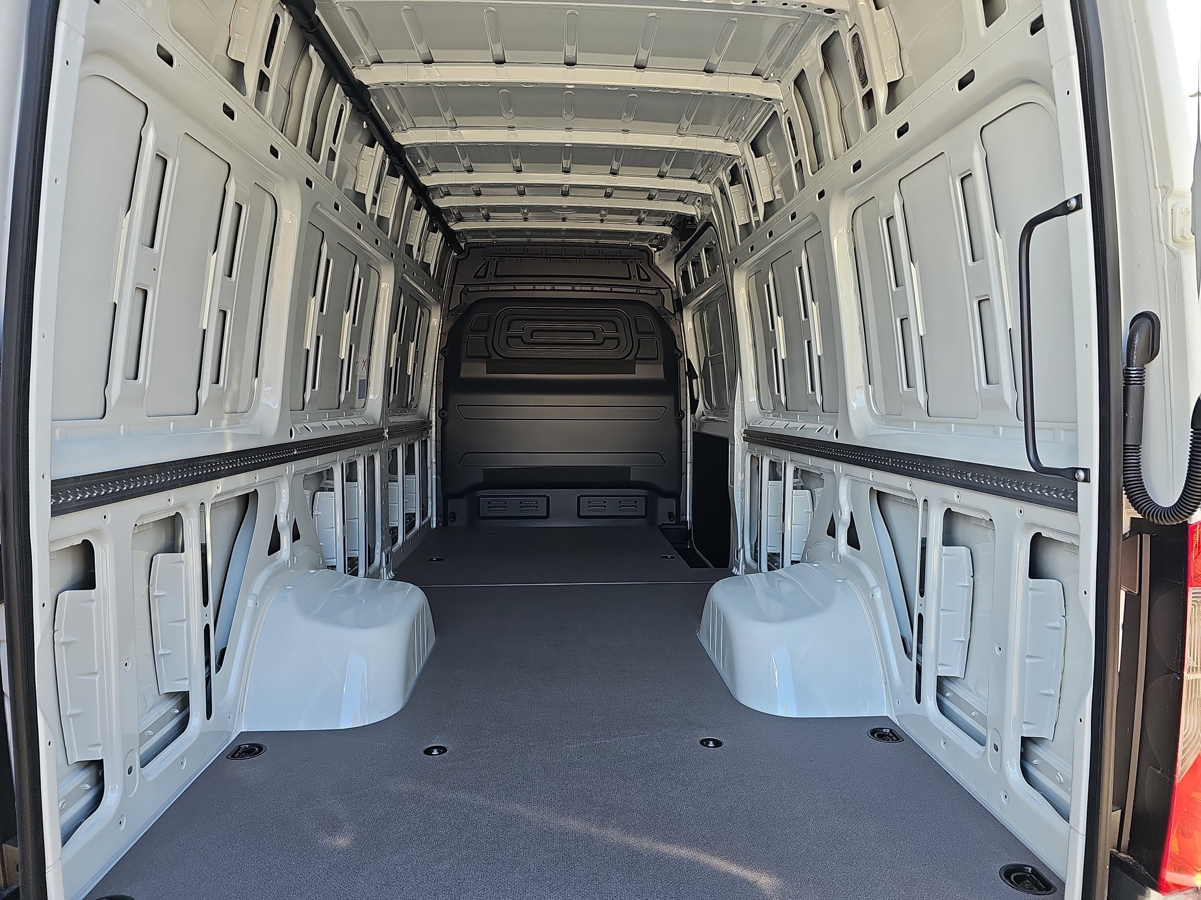 2025 Mercedes-Benz Sprinter Cargo Van Cargo 170 WB