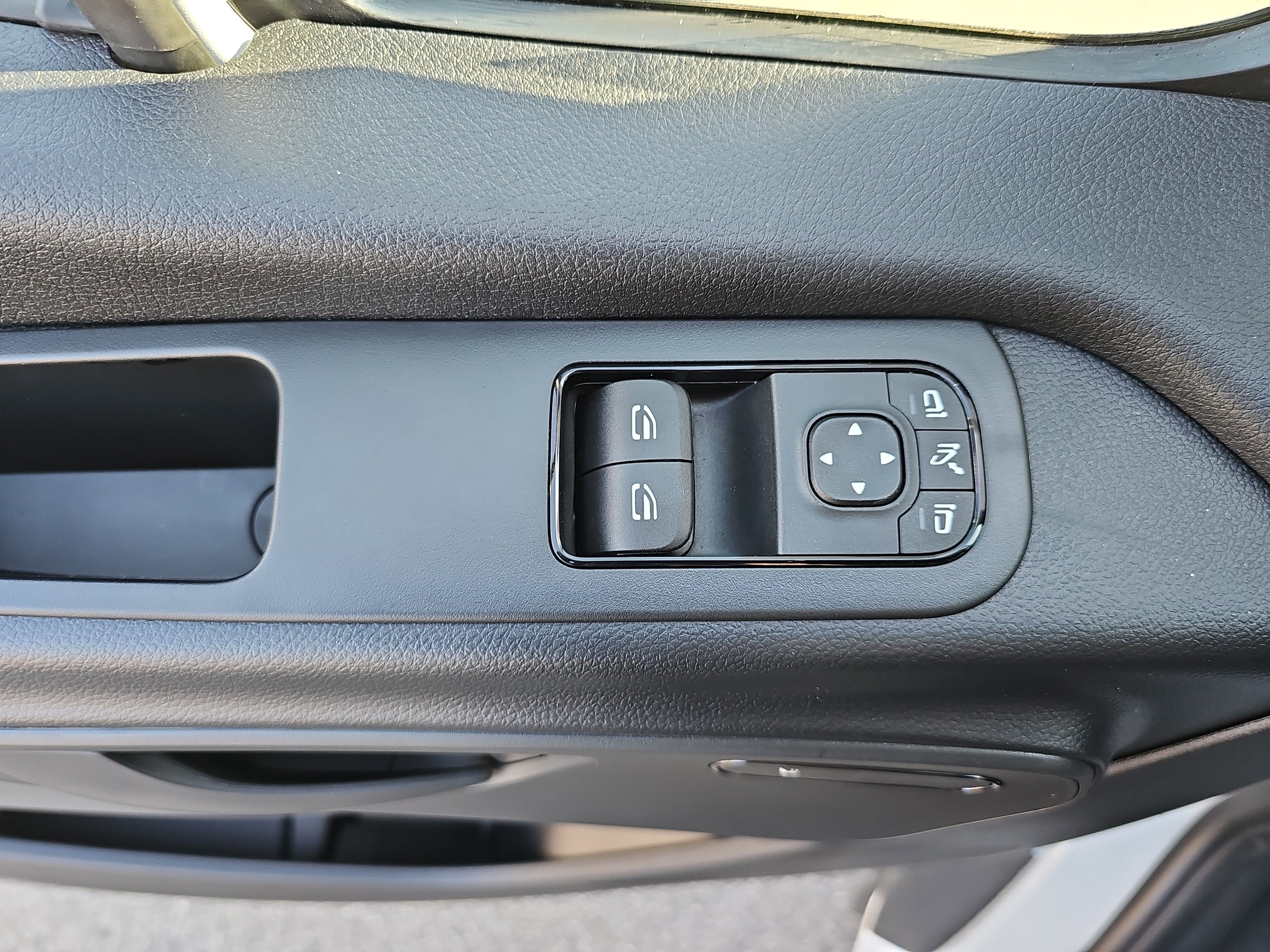 2025 Mercedes-Benz Sprinter Cargo Van Cargo 170 WB