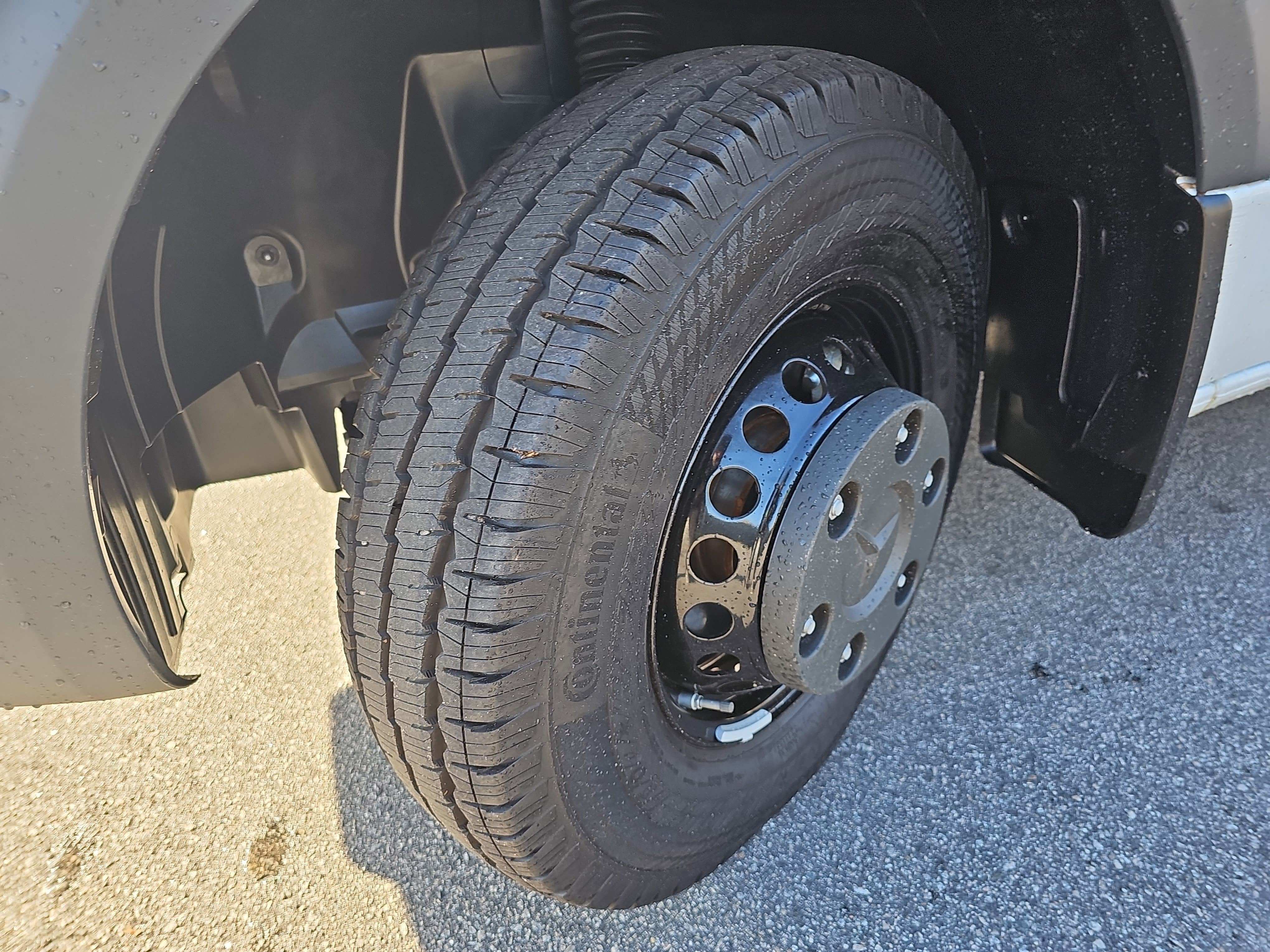 2025 Mercedes-Benz Sprinter Cargo Van Cargo 170 WB