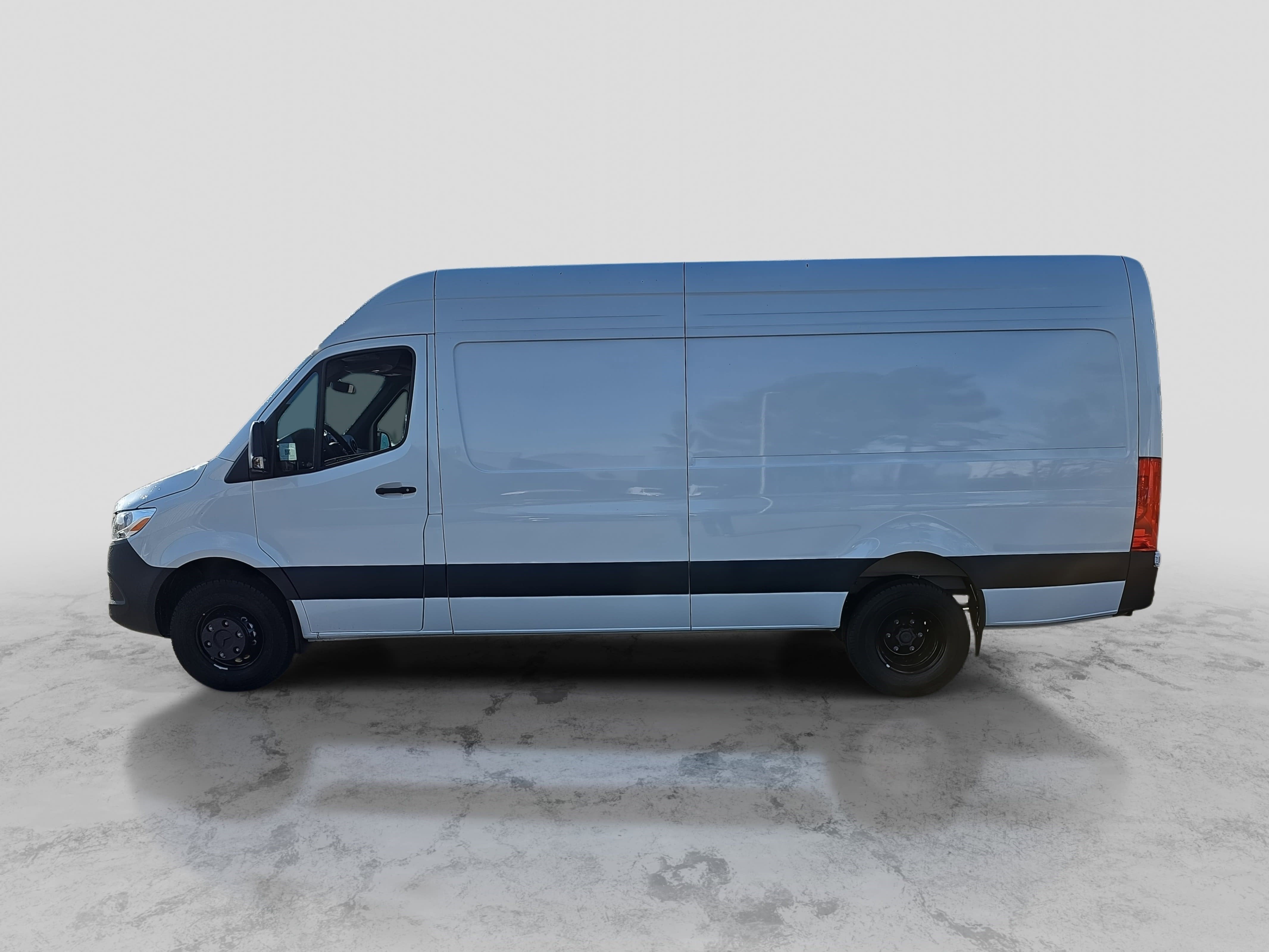 2025 Mercedes-Benz Sprinter Cargo Van Cargo 170 WB