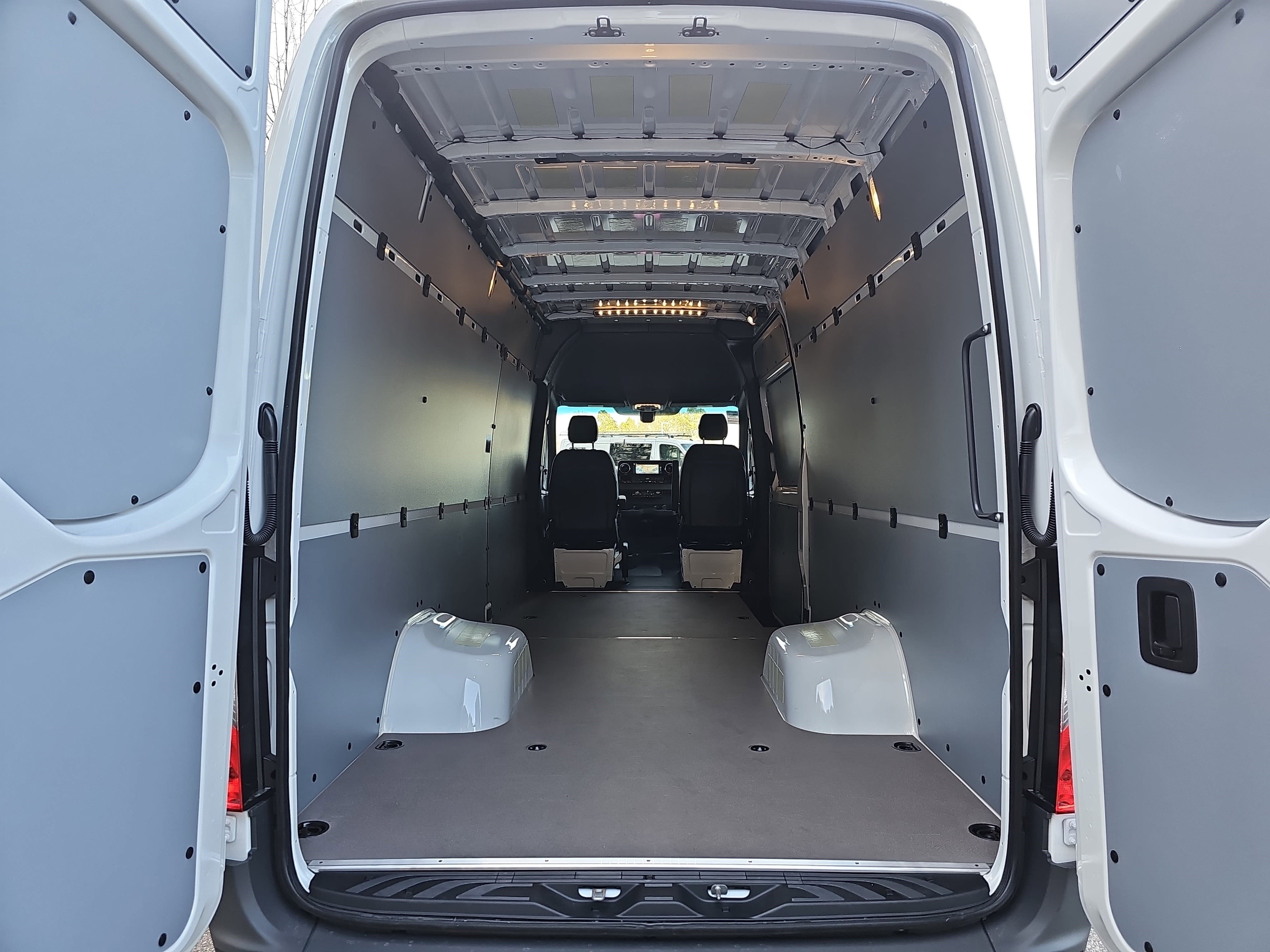 2026 Mercedes-Benz Sprinter Cargo Van Cargo 170 WB