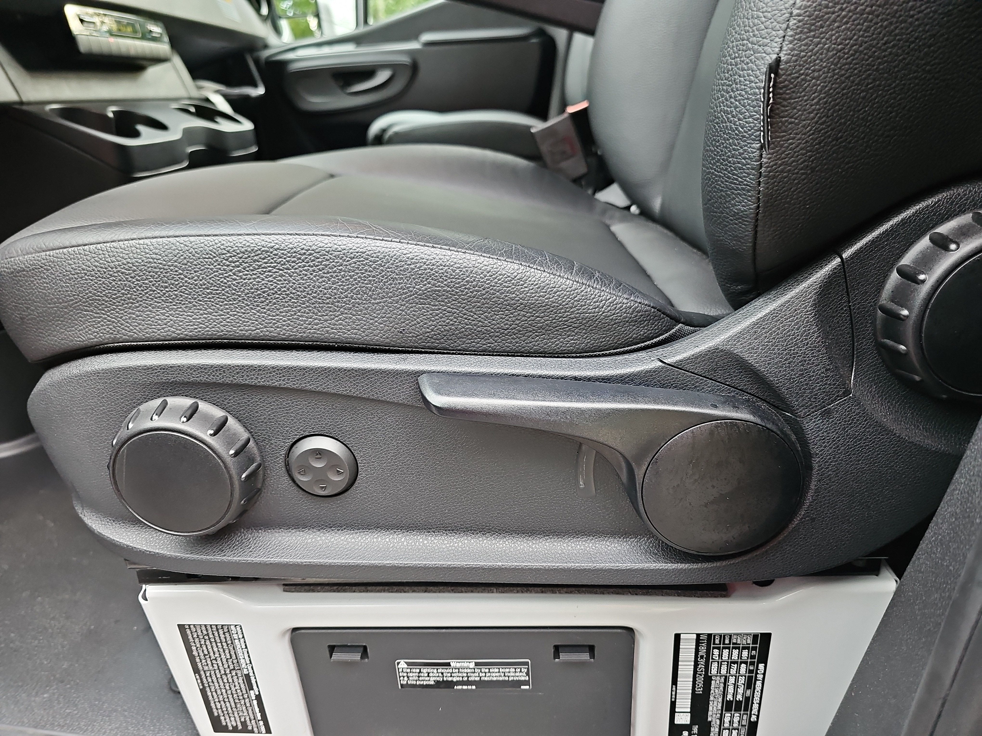 2025 Mercedes-Benz Sprinter Cargo Van Cargo 170 WB