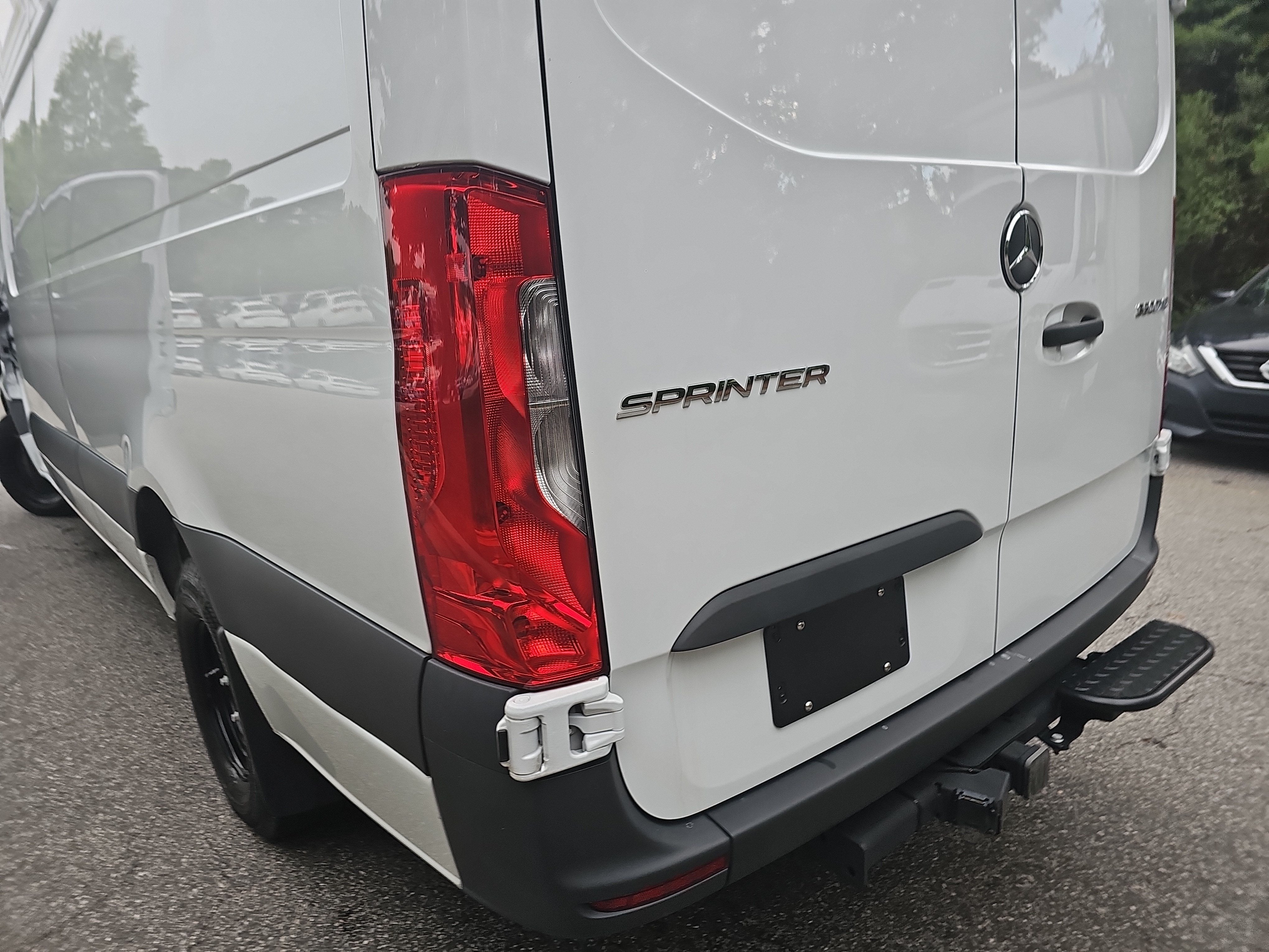 2025 Mercedes-Benz Sprinter Cargo Van Cargo 170 WB