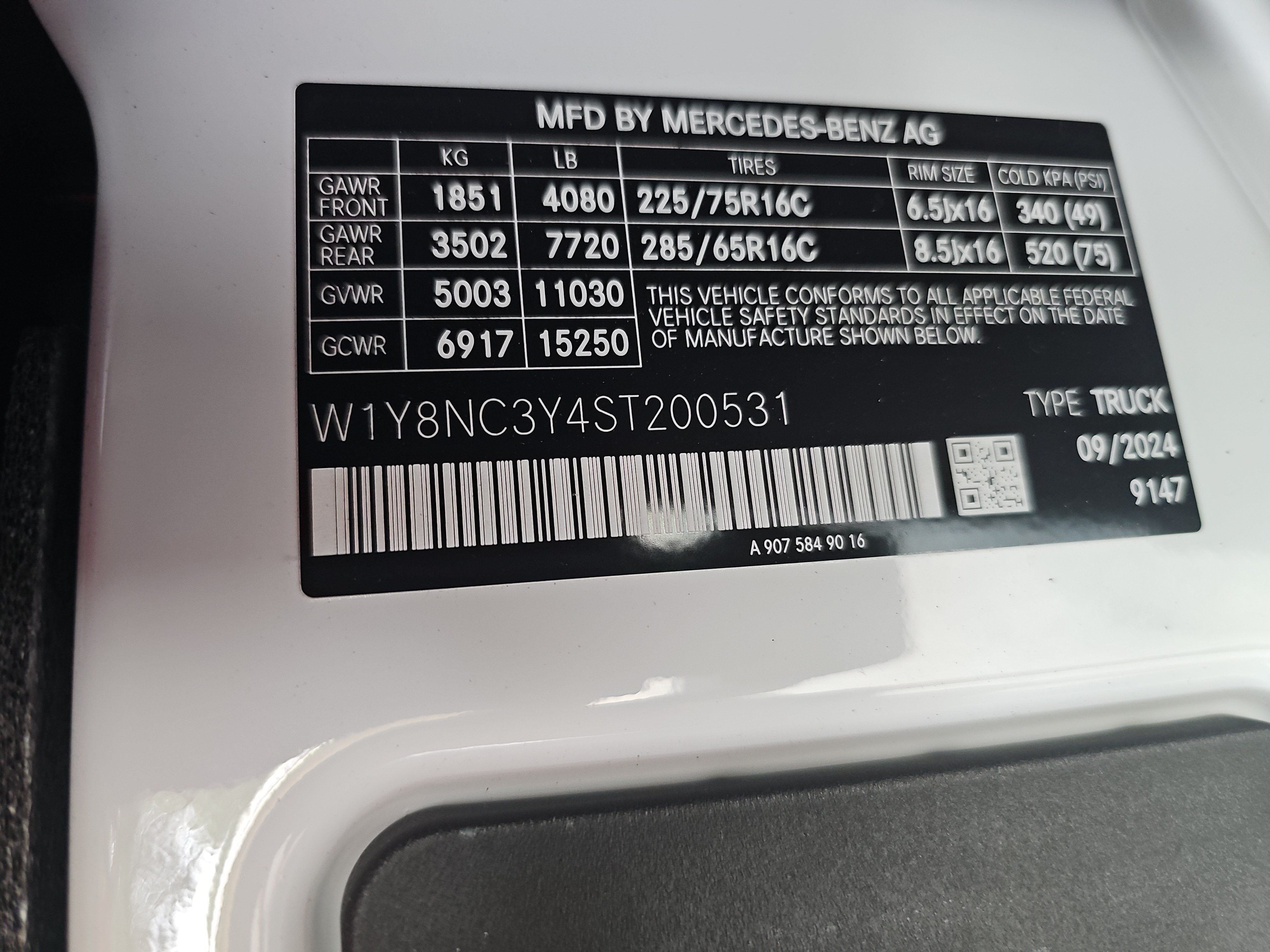2025 Mercedes-Benz Sprinter Cargo Van Cargo 170 WB