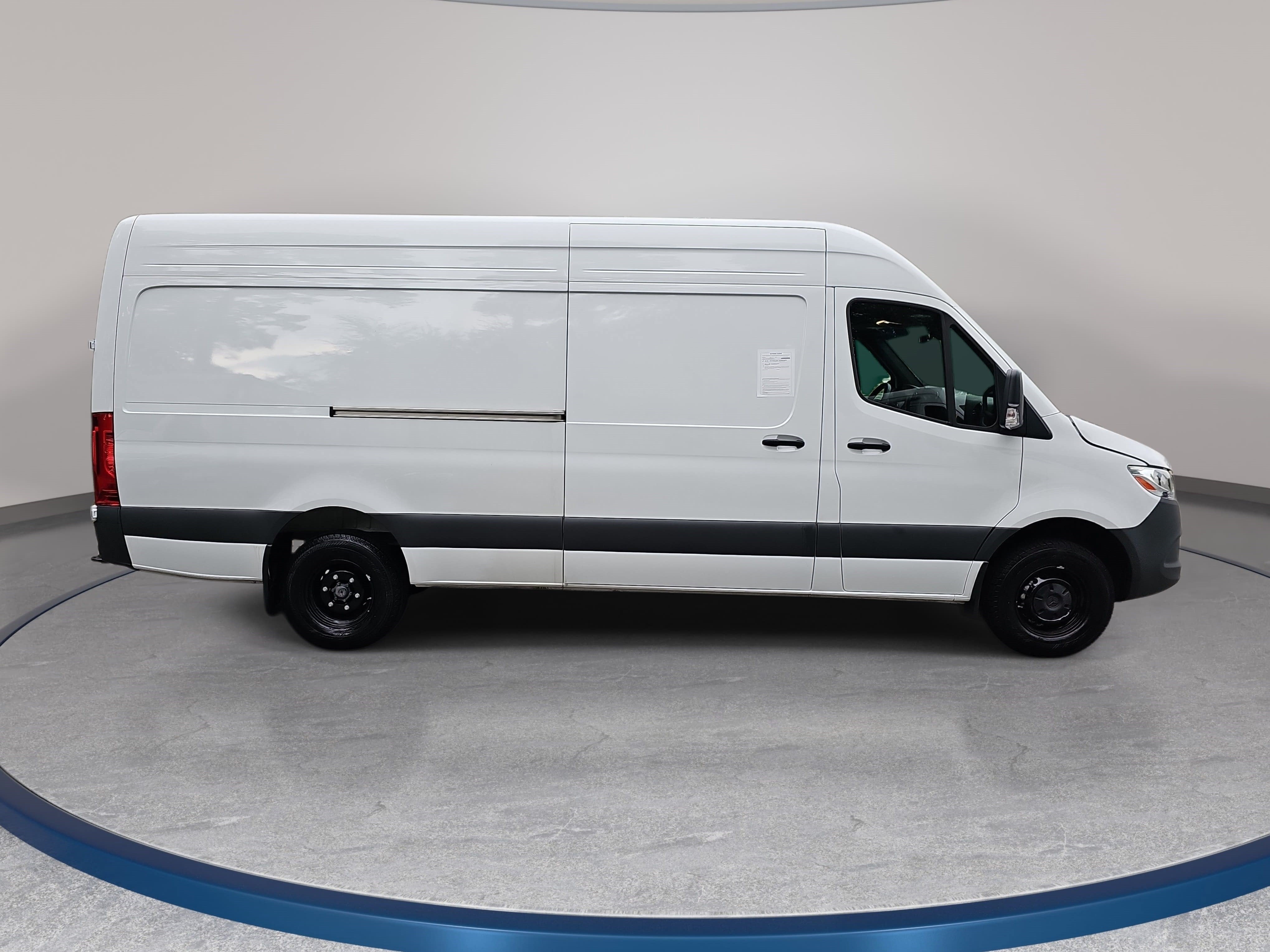 2025 Mercedes-Benz Sprinter Cargo Van Cargo 170 WB