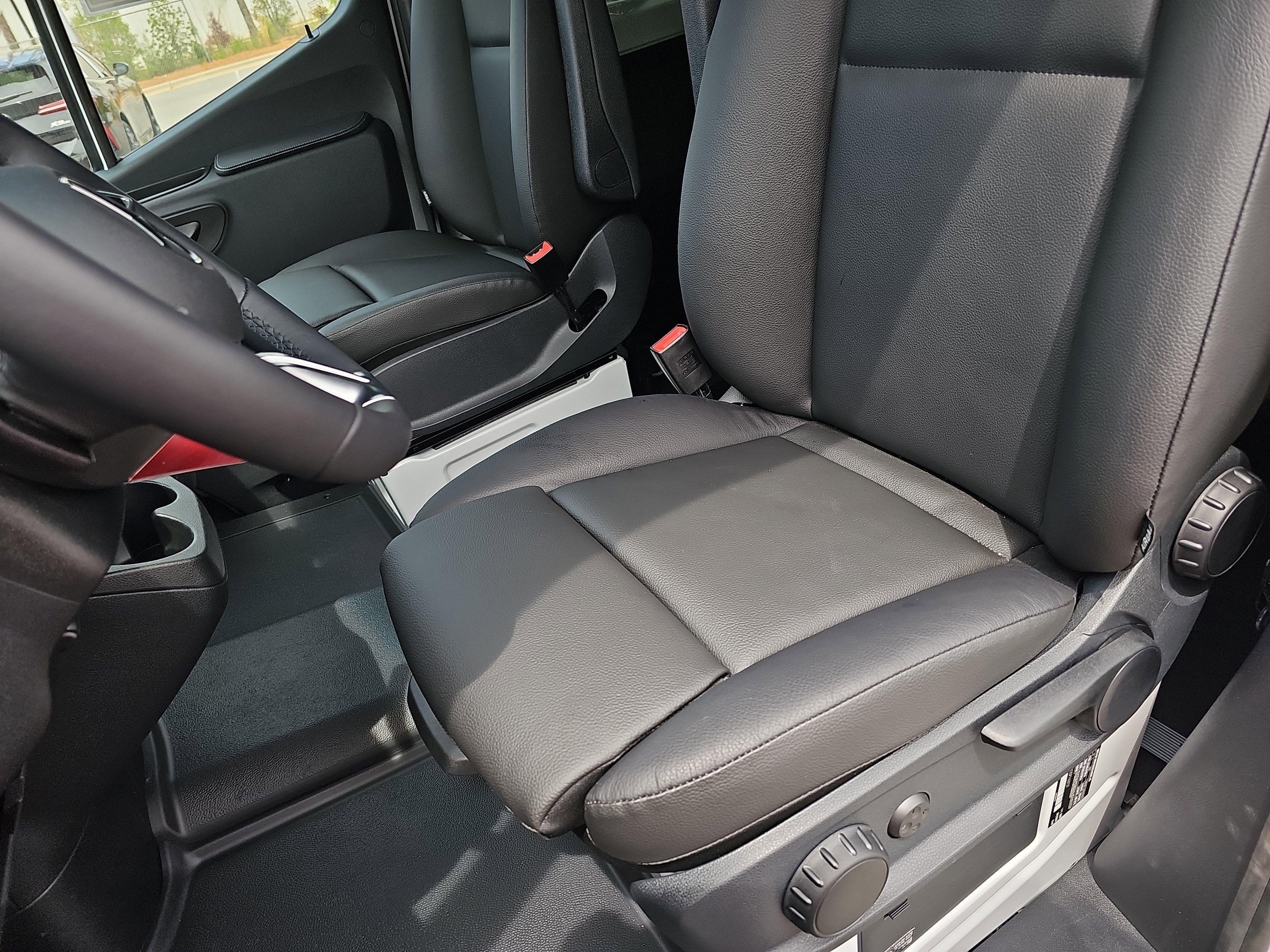 2025 Mercedes-Benz Sprinter Passenger Van Passenger 144 WB