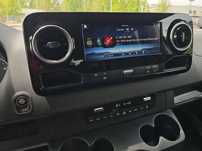 2025 Mercedes-Benz Sprinter Passenger Van Passenger 144 WB