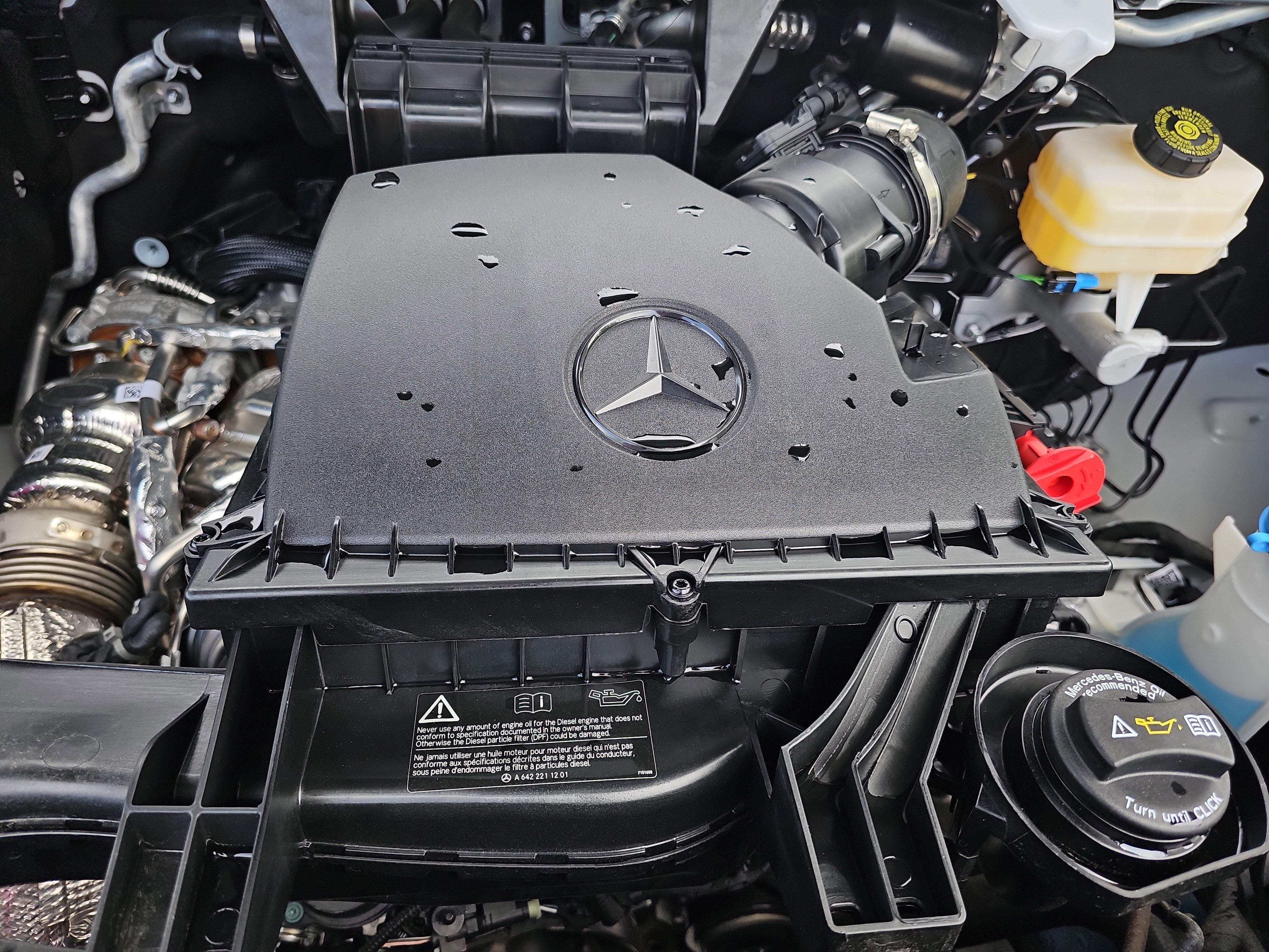 2025 Mercedes-Benz Sprinter Passenger Van Passenger 144 WB