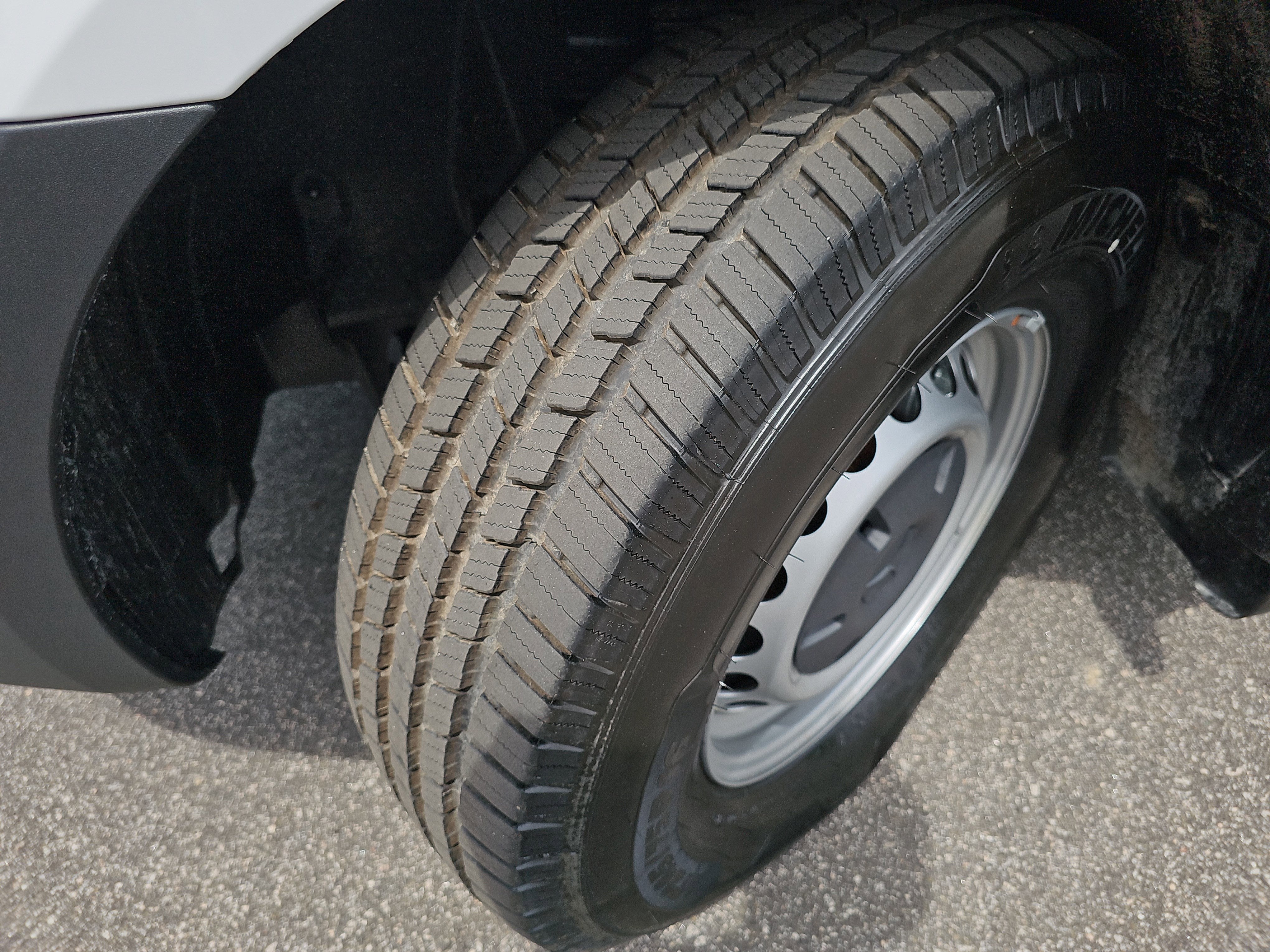 2025 Mercedes-Benz Sprinter Passenger Van Passenger 144 WB