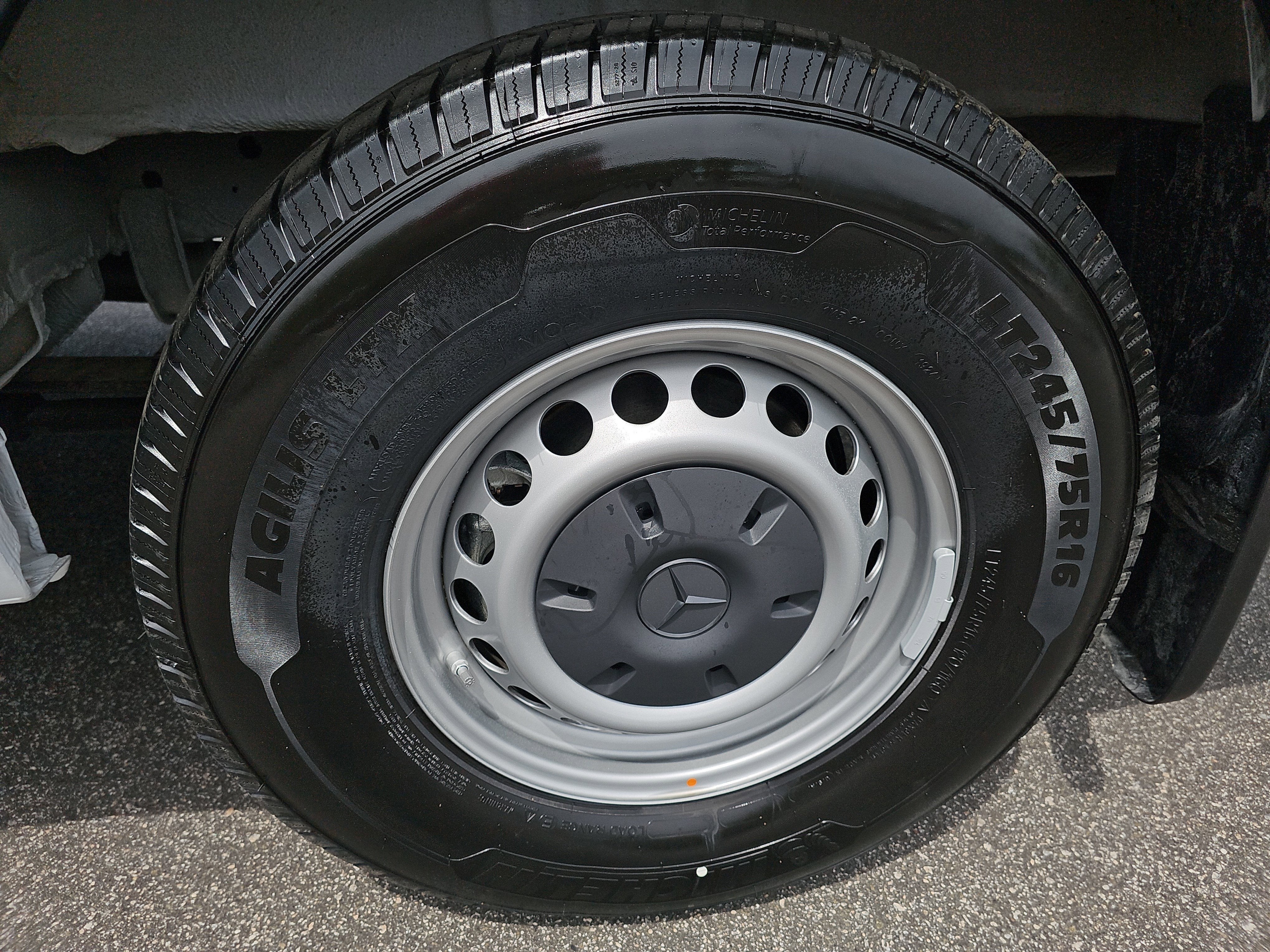 2025 Mercedes-Benz Sprinter Passenger Van Passenger 144 WB