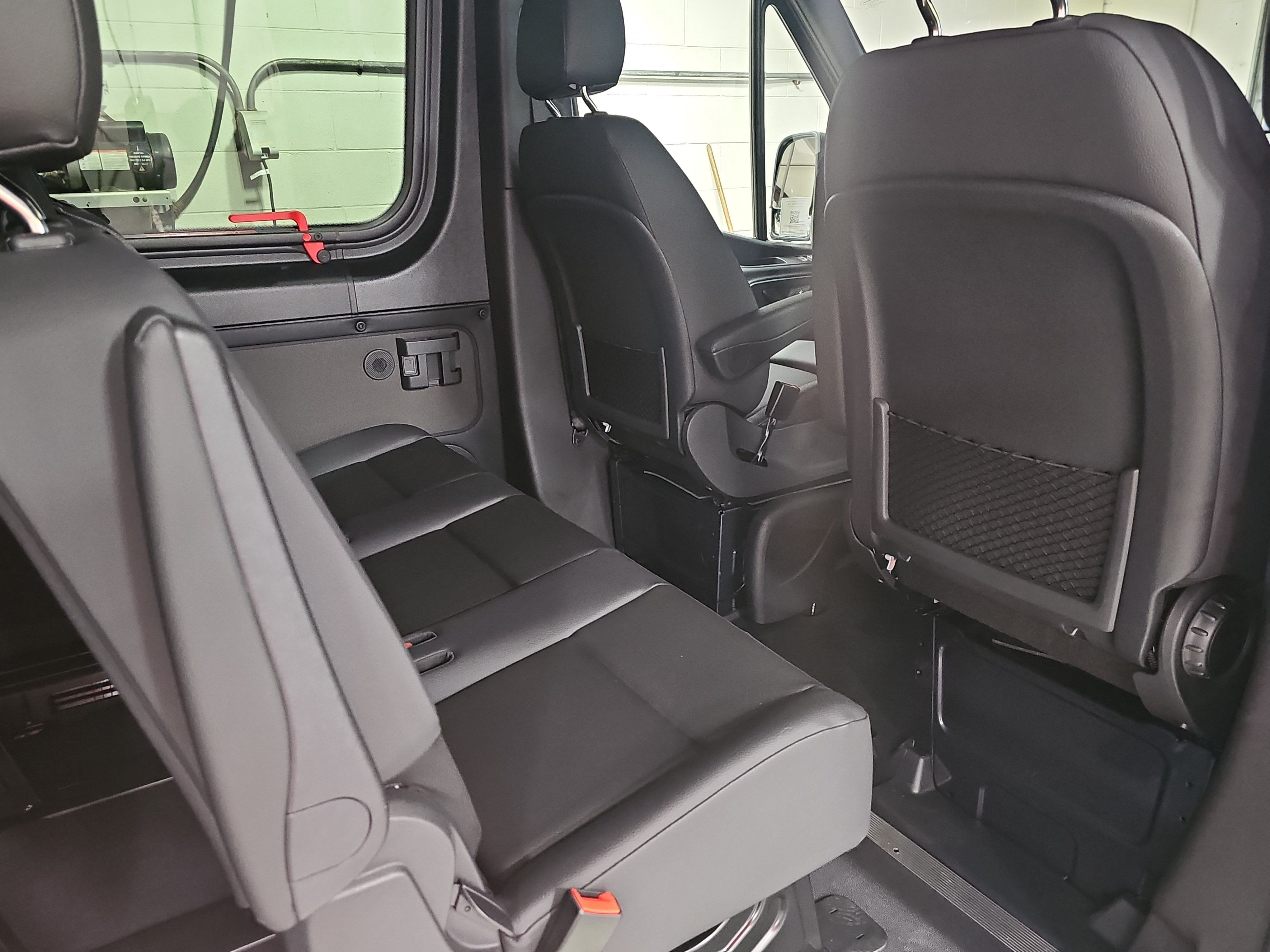 2026 Mercedes-Benz Sprinter Passenger Van Passenger 170 WB