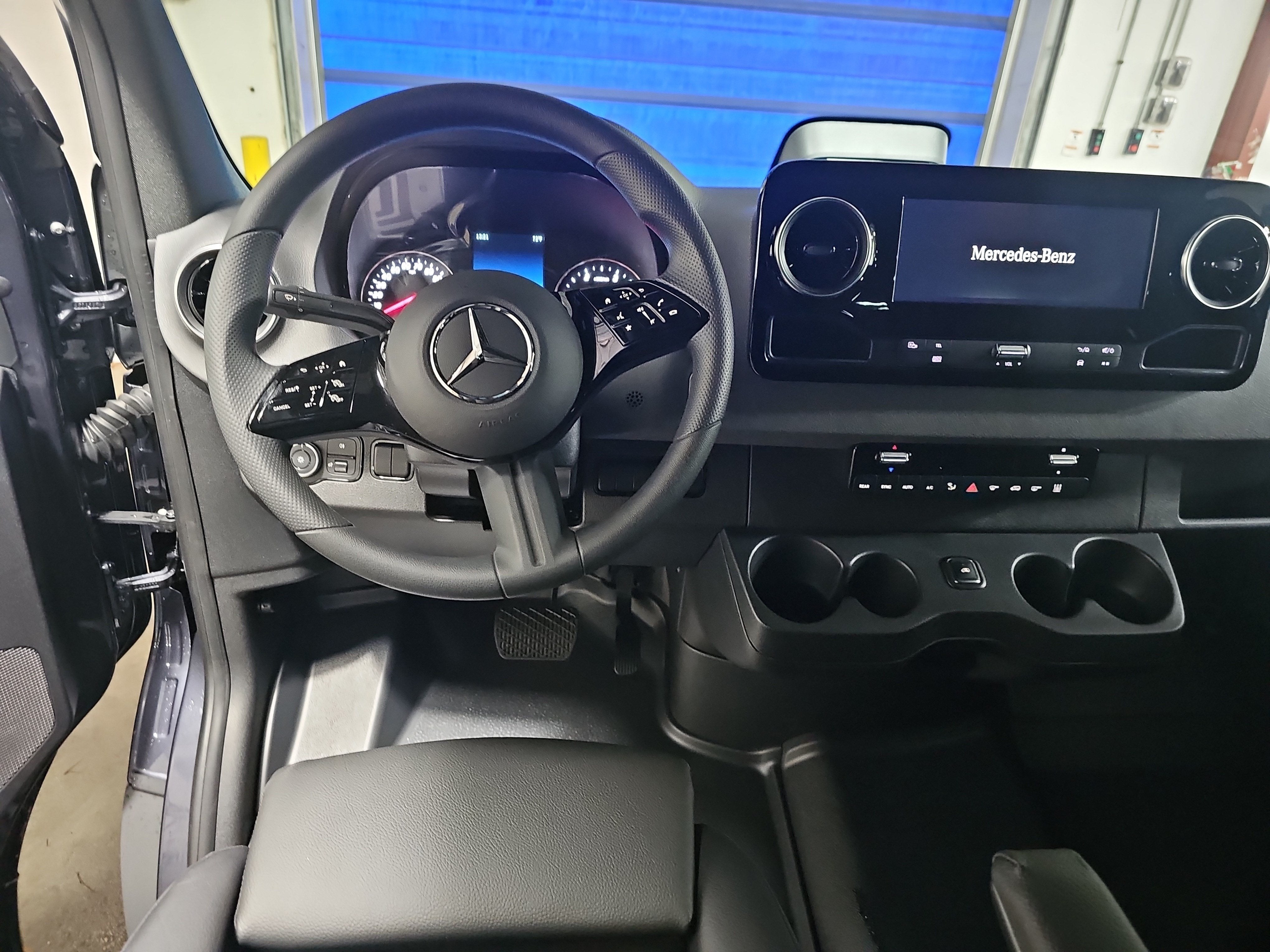 2026 Mercedes-Benz Sprinter Passenger Van Passenger 170 WB