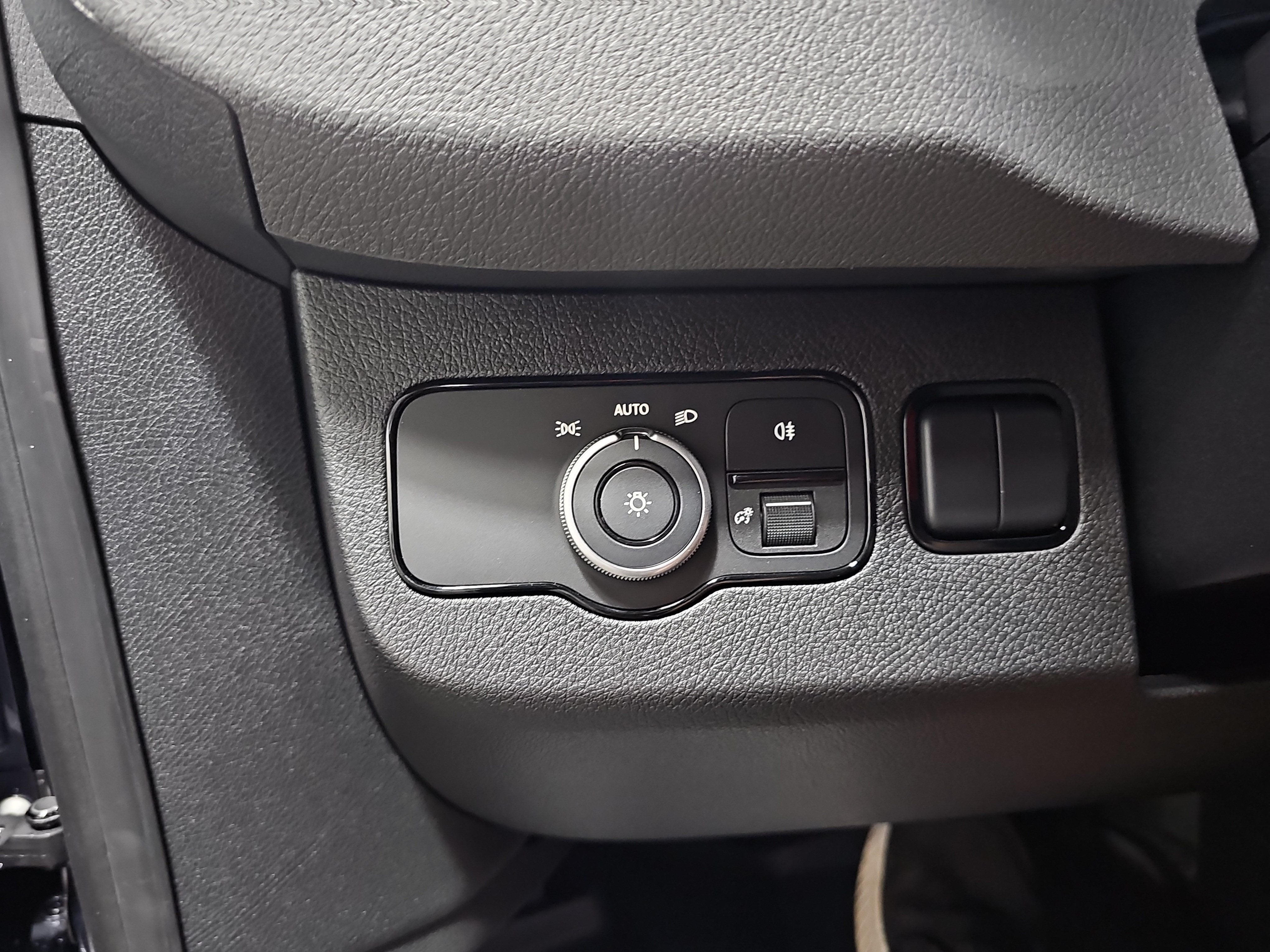 2026 Mercedes-Benz Sprinter Passenger Van Passenger 170 WB