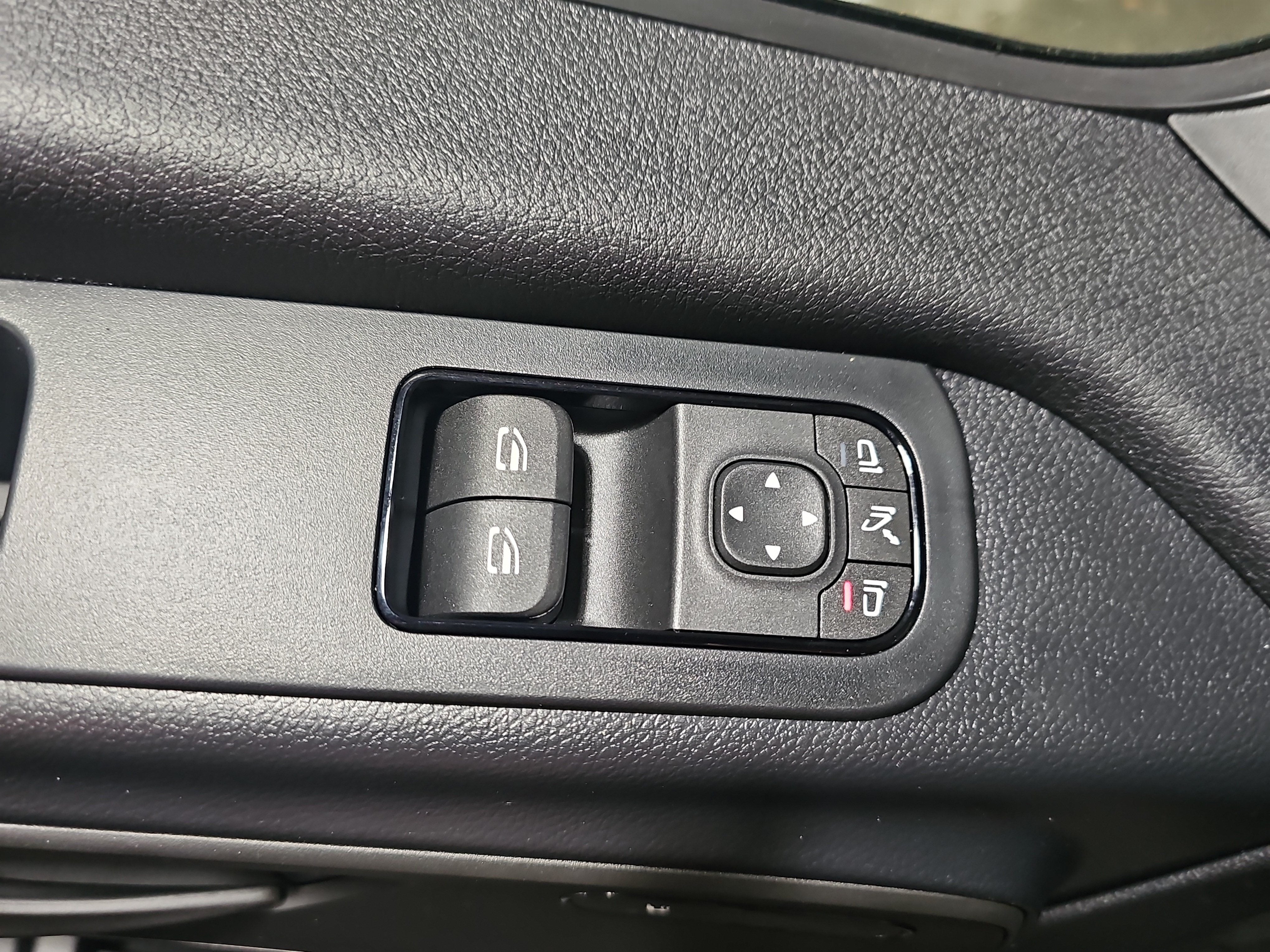 2026 Mercedes-Benz Sprinter Passenger Van Passenger 170 WB