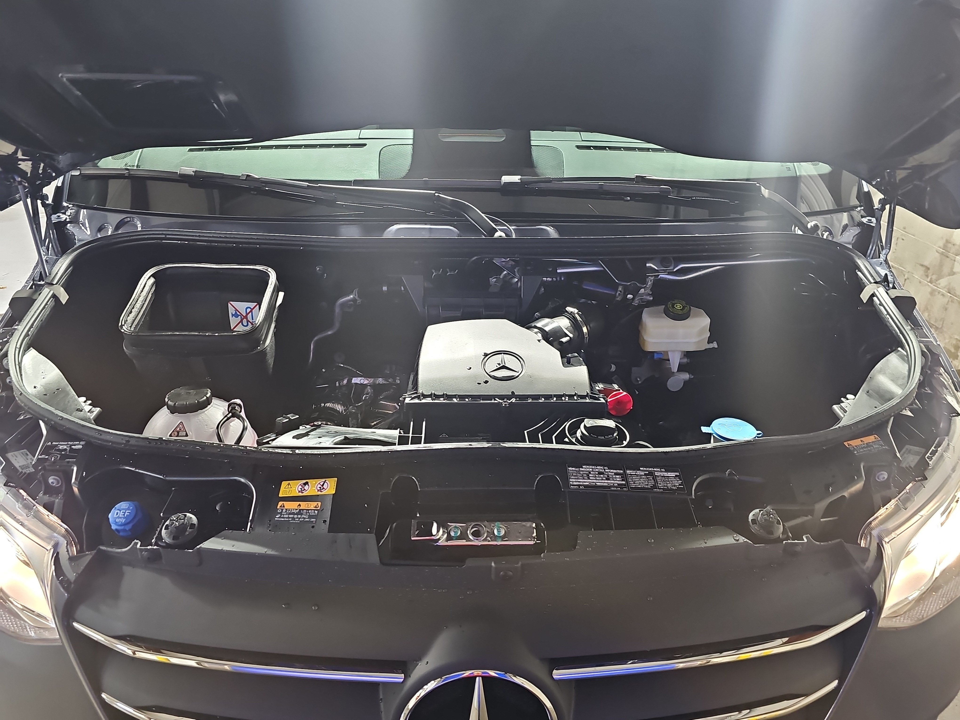 2026 Mercedes-Benz Sprinter Passenger Van Passenger 170 WB