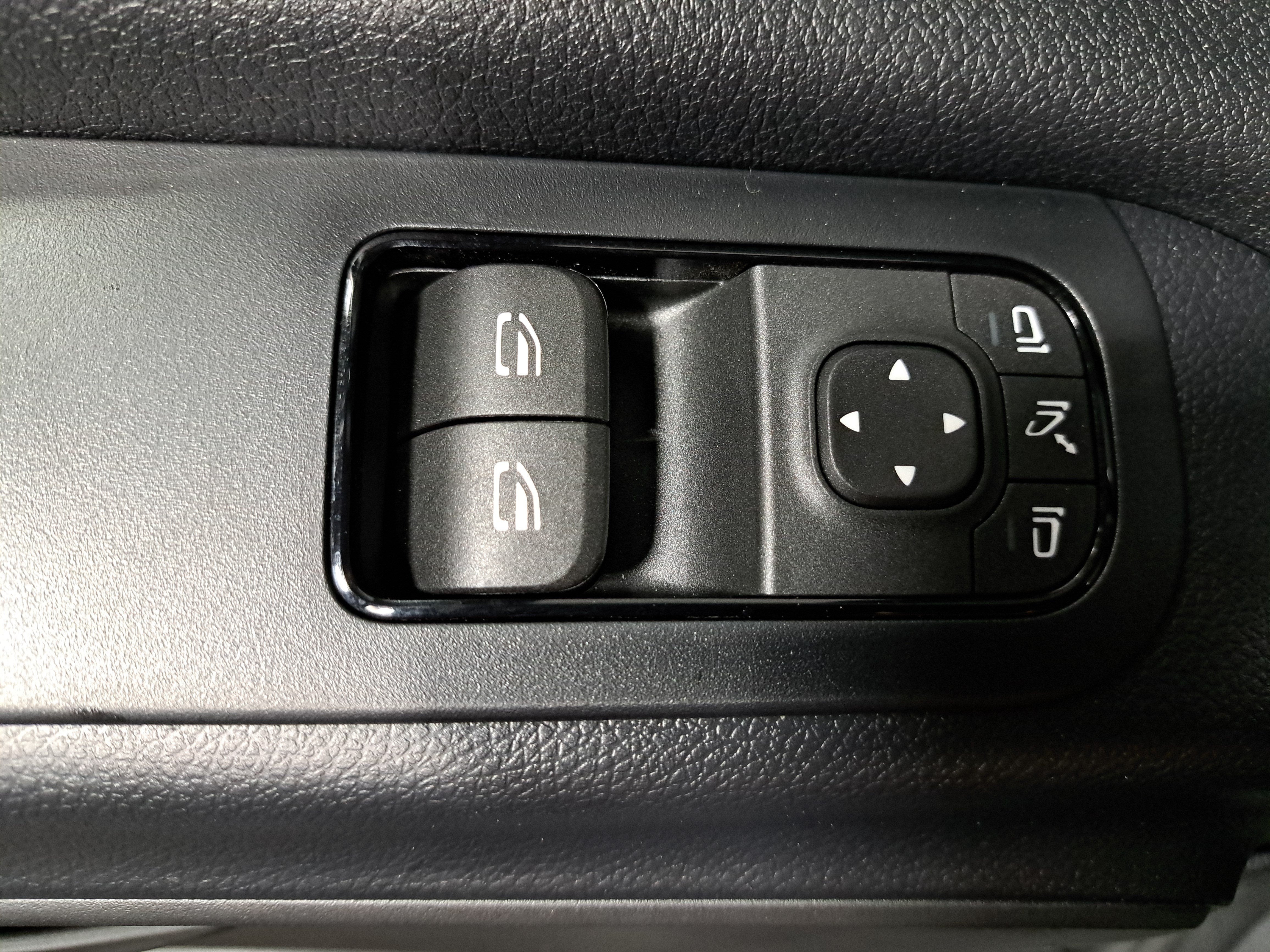 2026 Mercedes-Benz Sprinter Passenger Van Passenger 144 WB