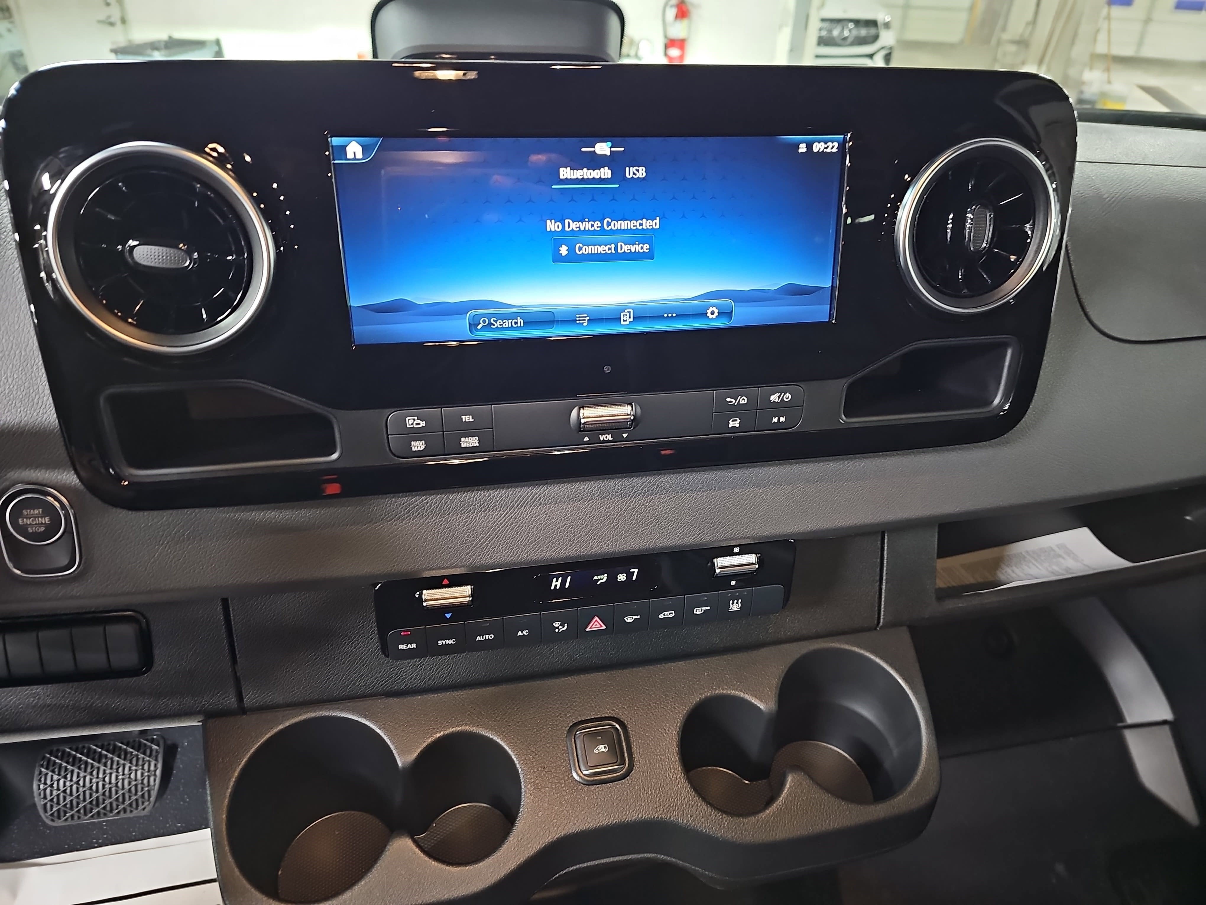 2026 Mercedes-Benz Sprinter Passenger Van Passenger 170 WB