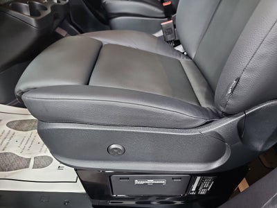 2026 Mercedes-Benz Sprinter Passenger Van Passenger 170 WB