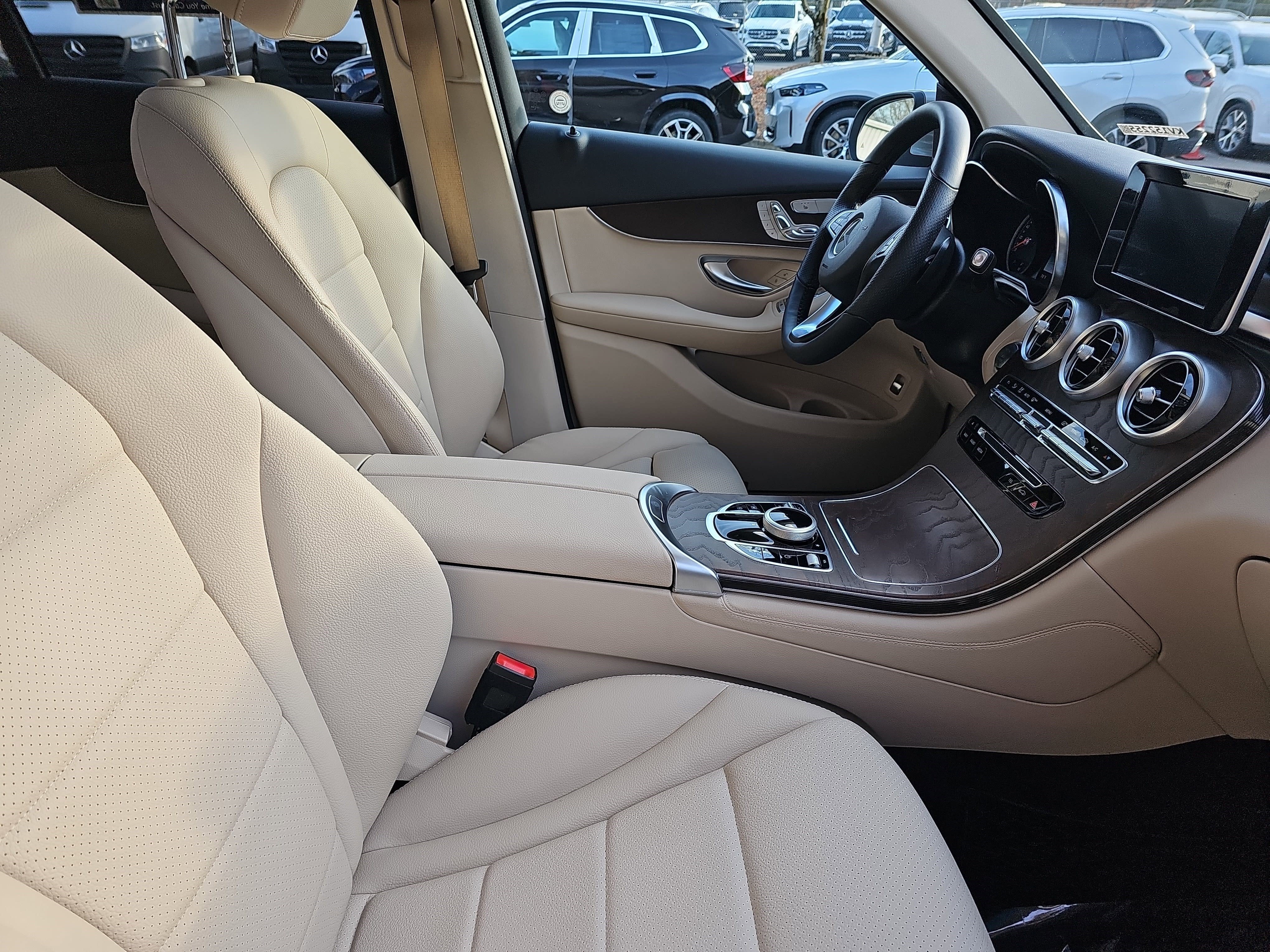 2019 Mercedes-Benz GLC GLC 300